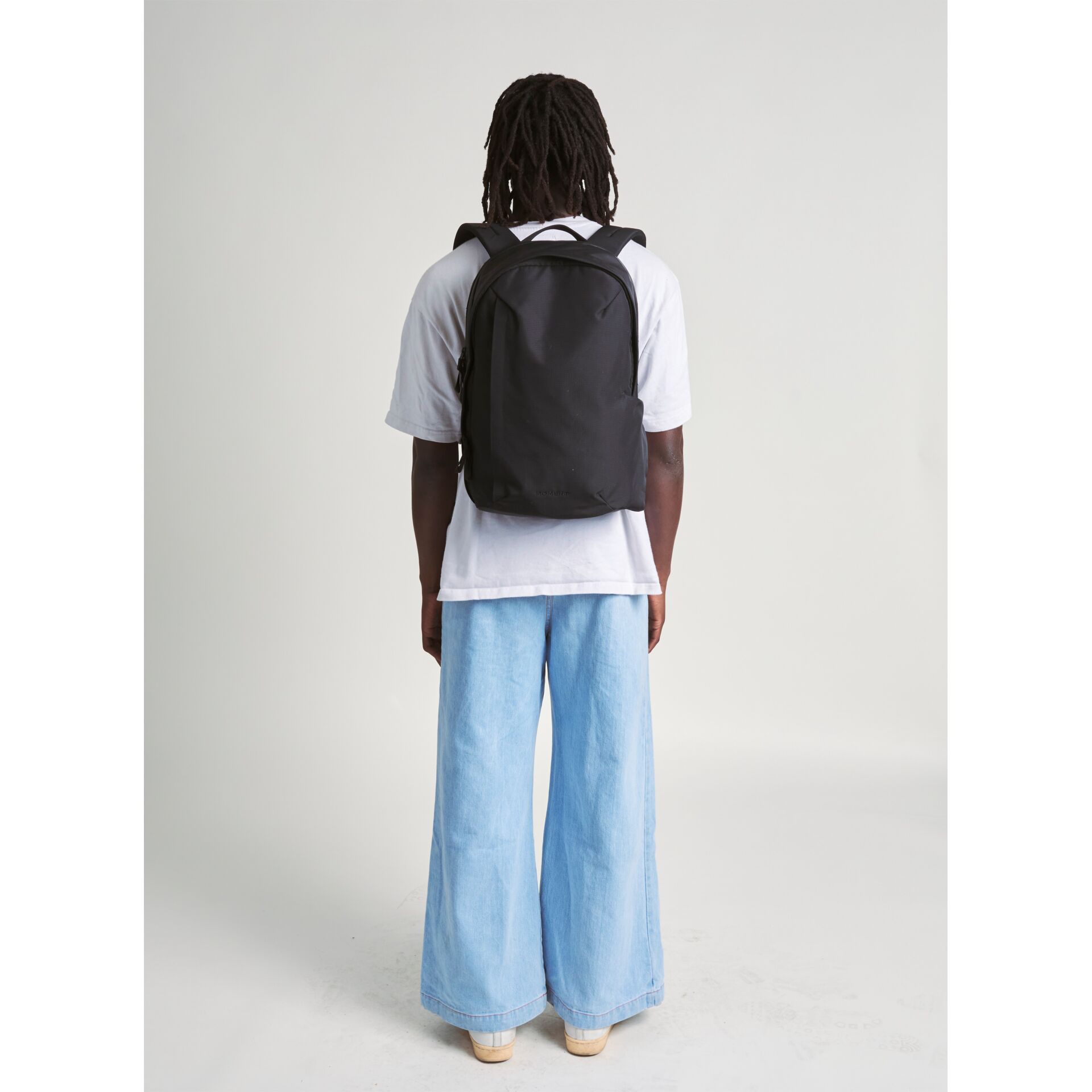 Tasche, Kleidung, Hosen, Person, Rucksack