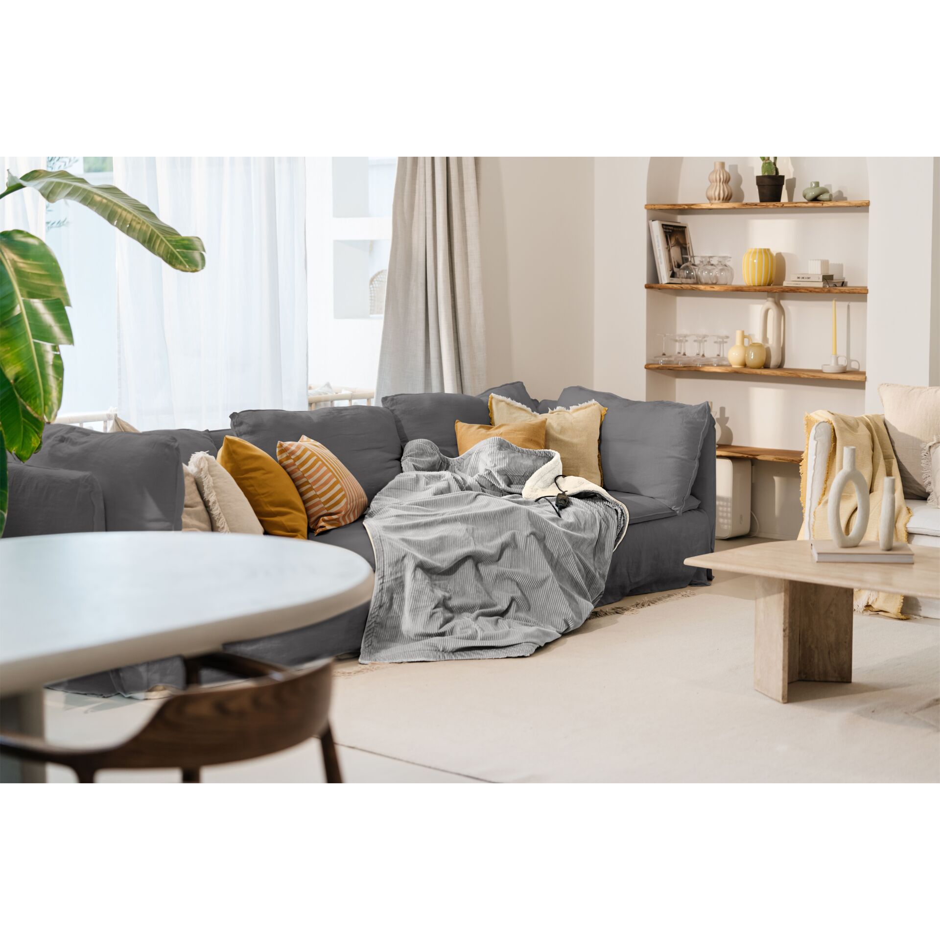 Couch, Kissen, Dekoration für Zuhause, Innenarchitektur, Wohnzimmer