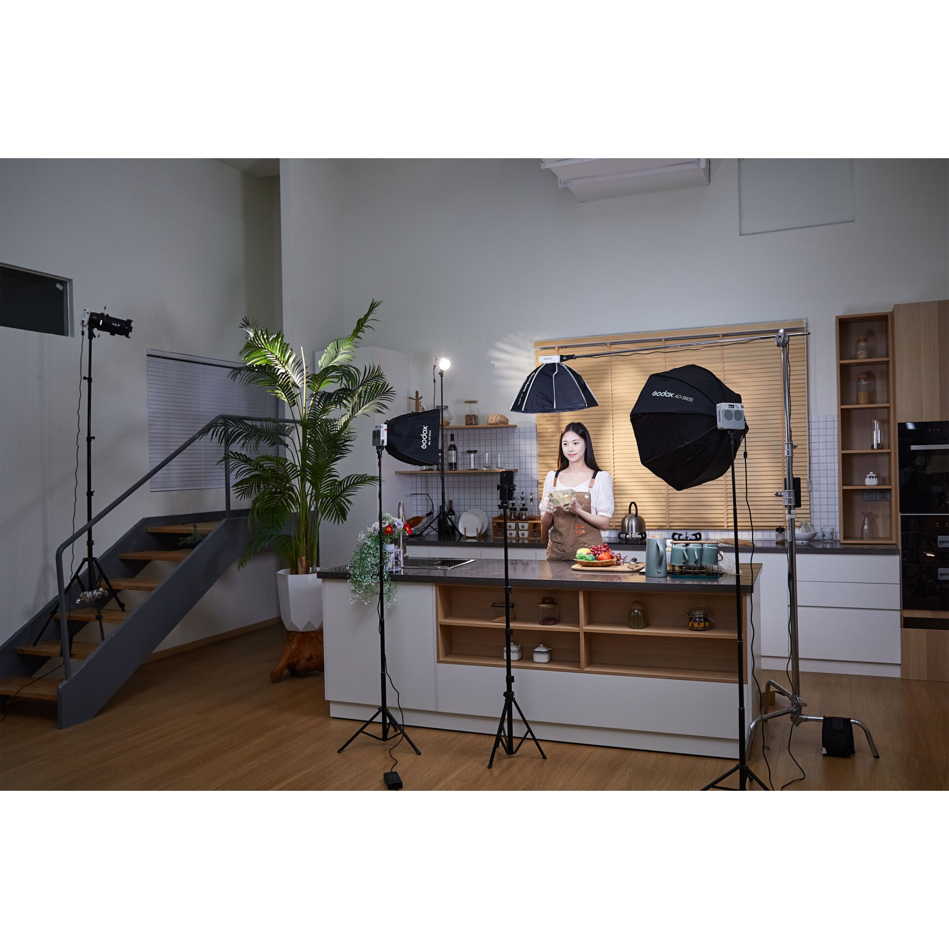 Drinnen, Innenarchitektur, Person, Treppe, Handtasche