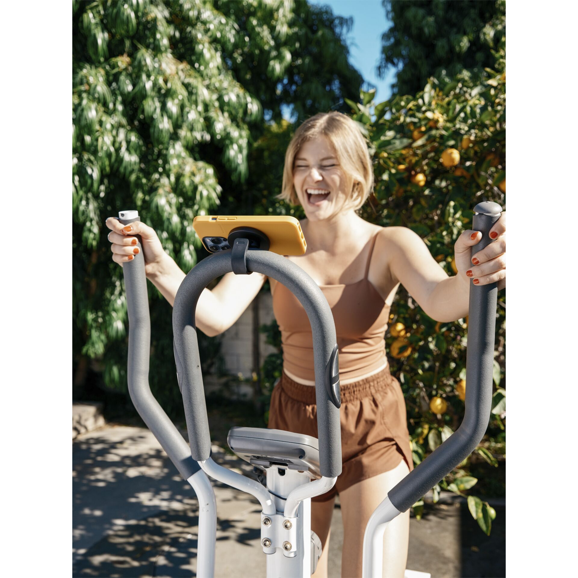 Crosstrainer, Fitness, Fitnessstudio, Trainieren, Person