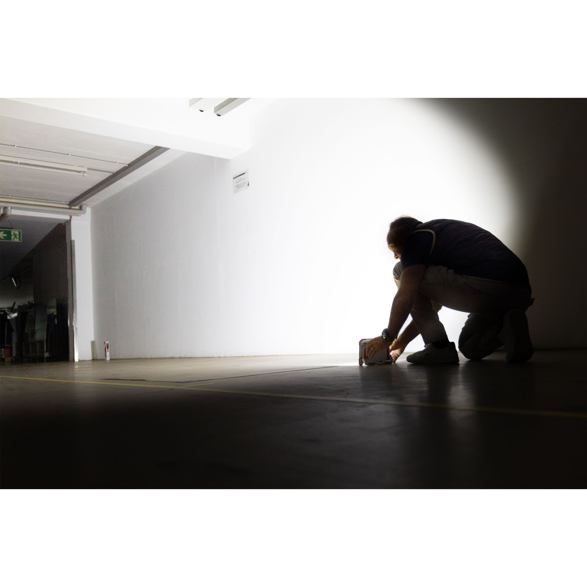 Fußboden, Bodenbeläge, Erwachsener, Mann, Person