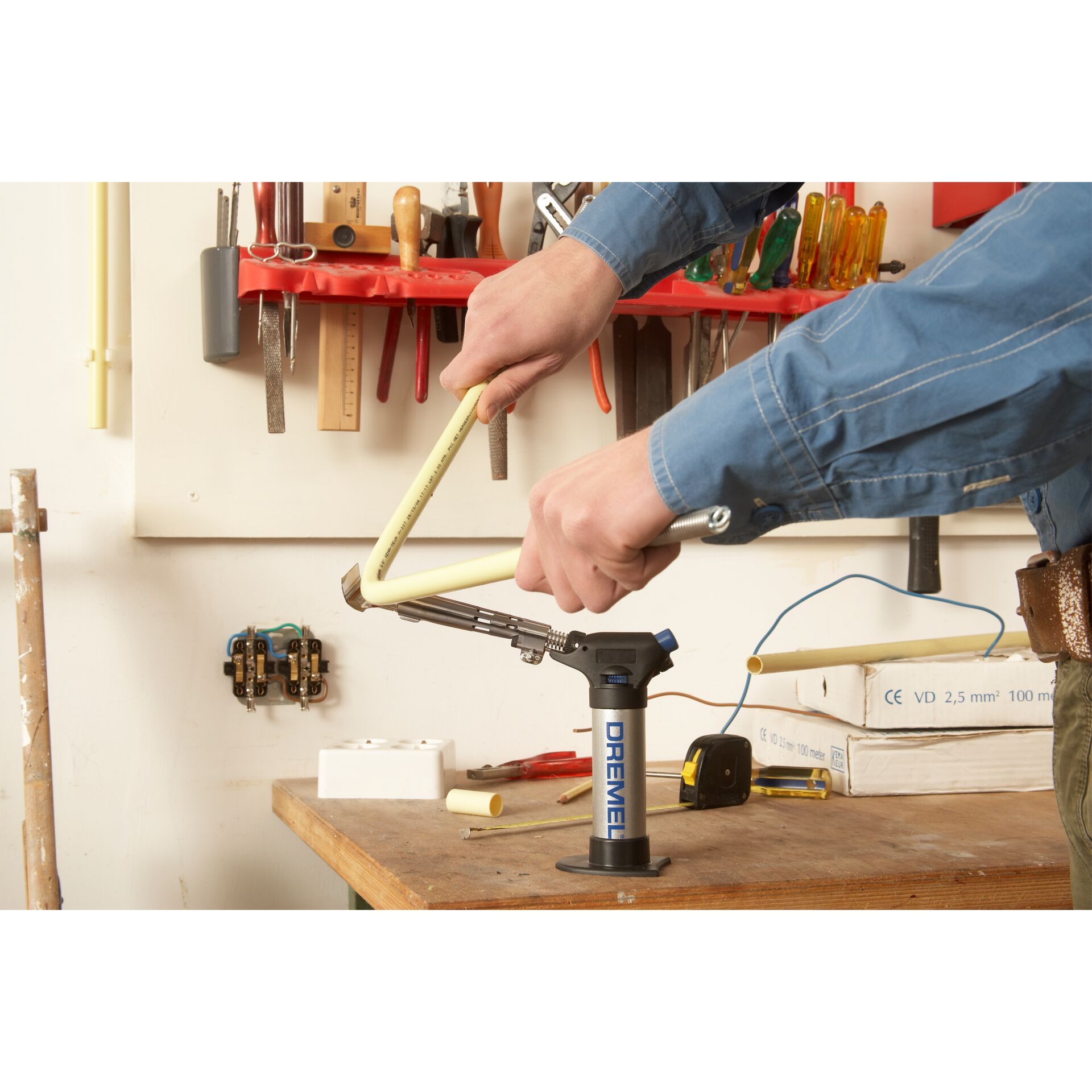 Drinnen, Innenarchitektur, Sperrholz, Holz, Person