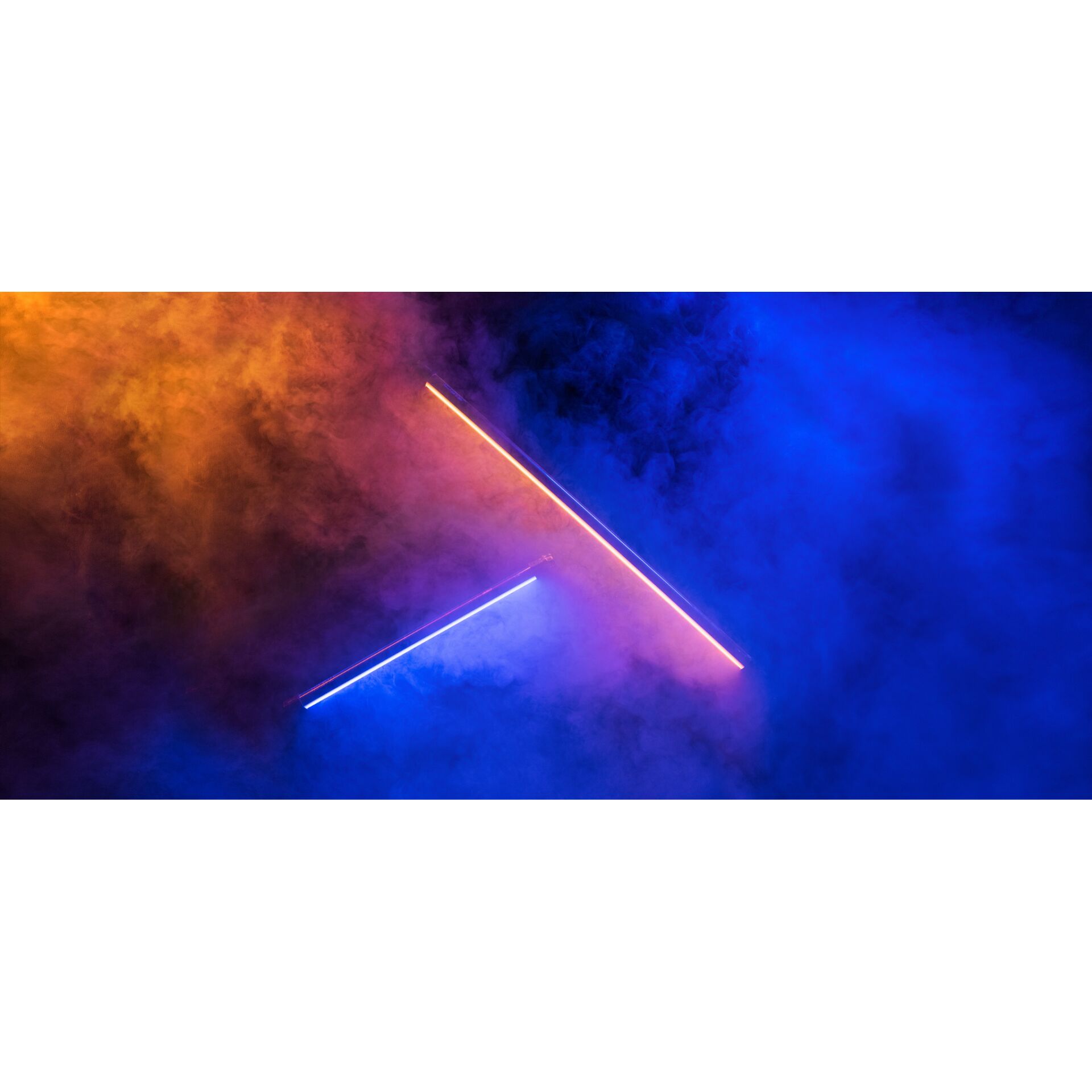 neonilights, neonglow, bunteLichter, Lichtleiste, Nebel-Szene