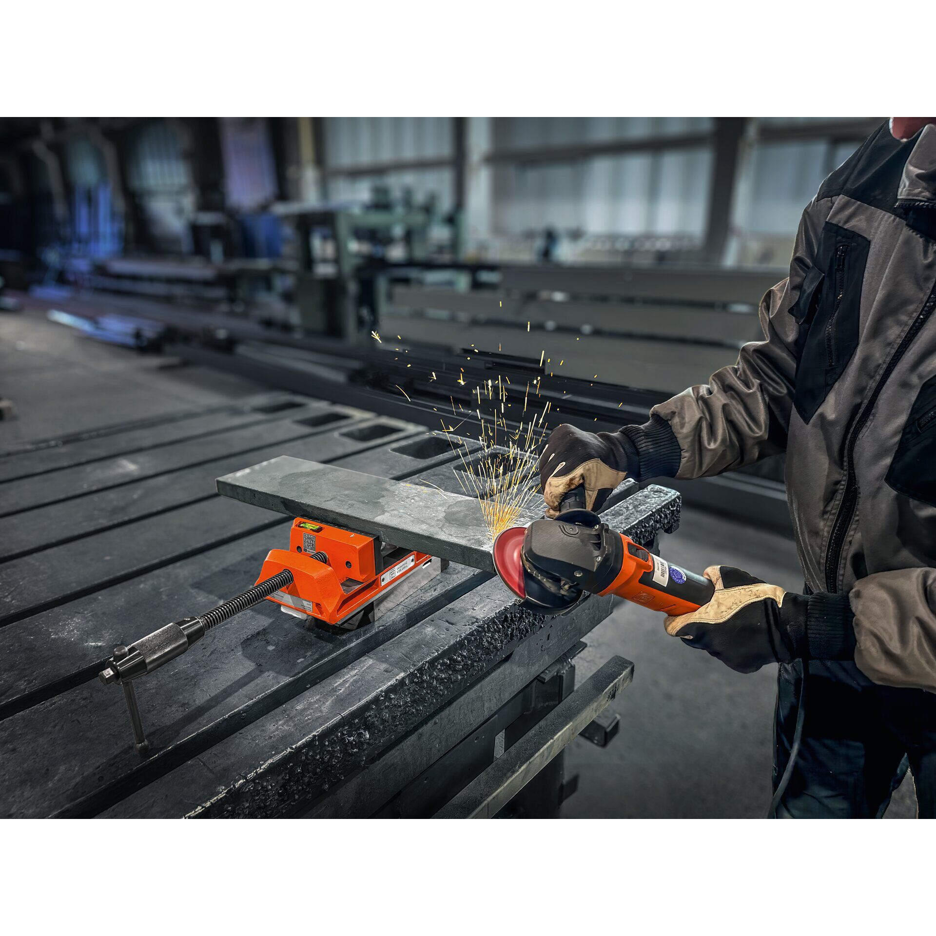 Schleifer, Metallbearbeitung, Funken, Werkstatt, Handschuhe
