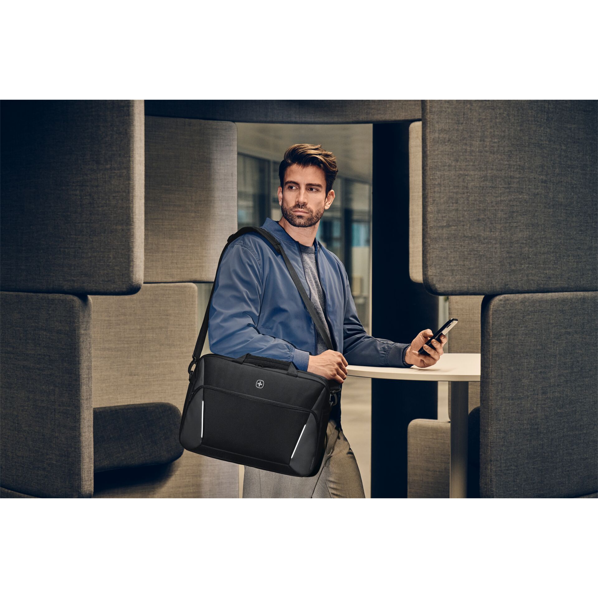 Person, Sitzen, Tasche, Handtasche, Tabelle