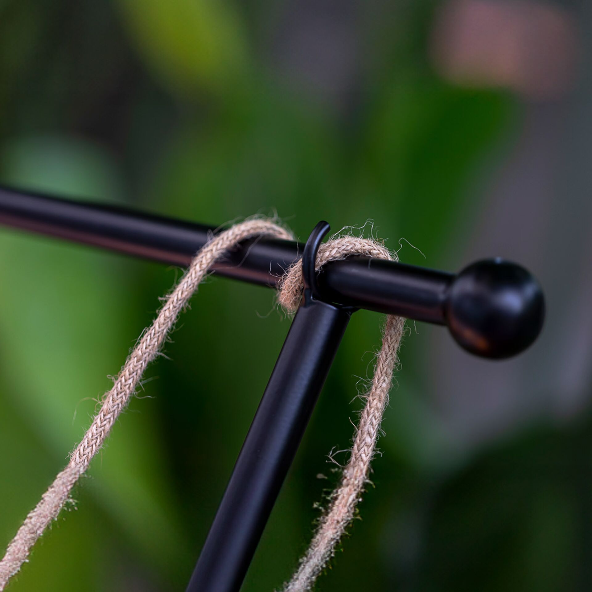 Klub Mace, Waffe, Knoten