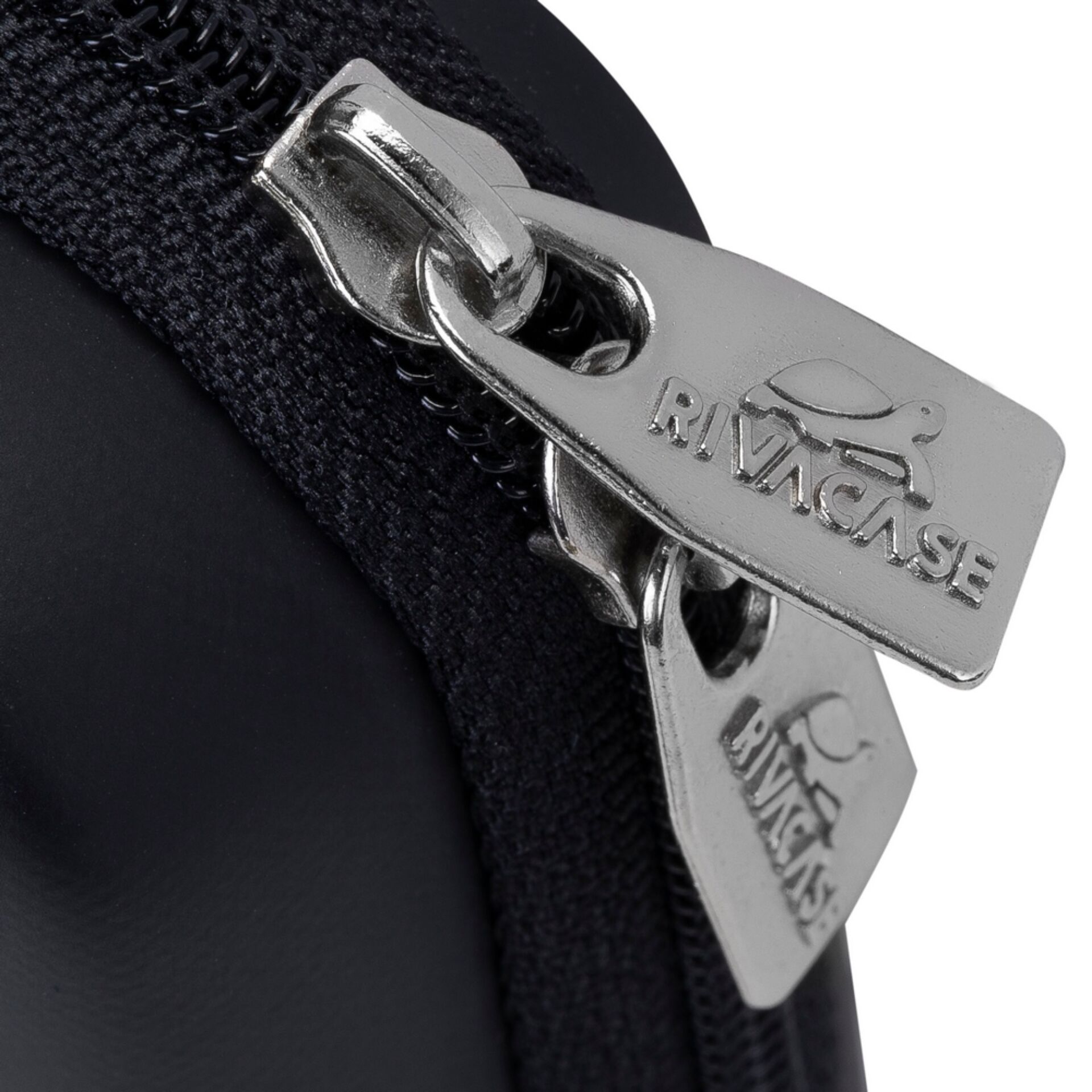 Reißverschluss, schwarzer Stoff, Metallzipper, silberfarbener Zipper