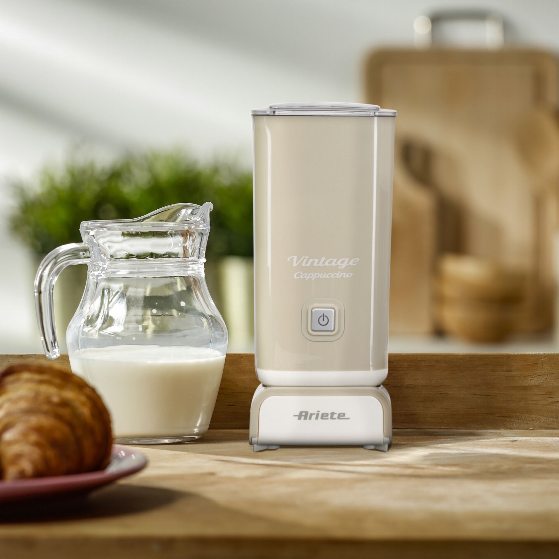 Mixer, Blender, Milk frother, Beige, Compact