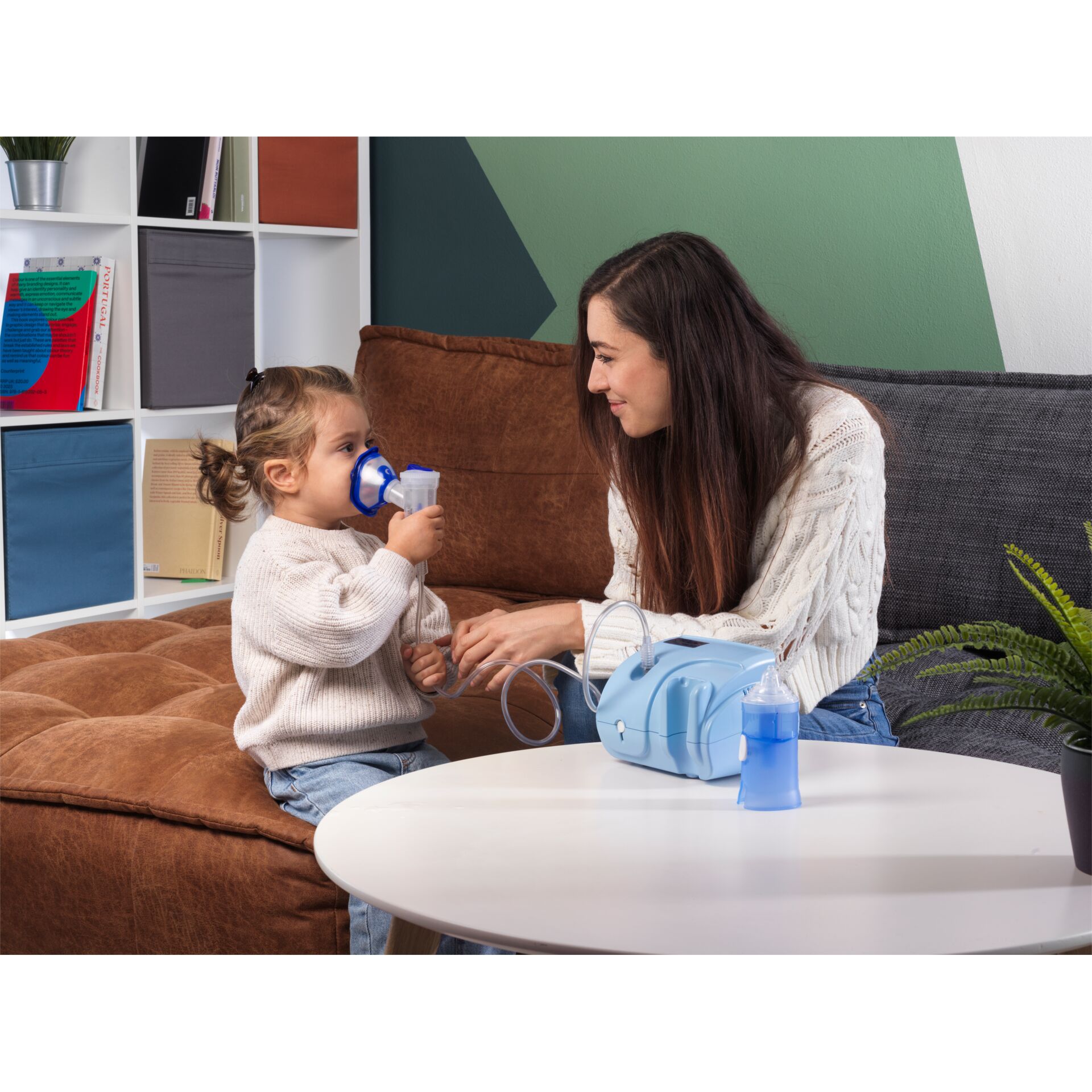 Inhalator, Nebeltherapie, Pulmonale Behandlung, Lunge, Kinder