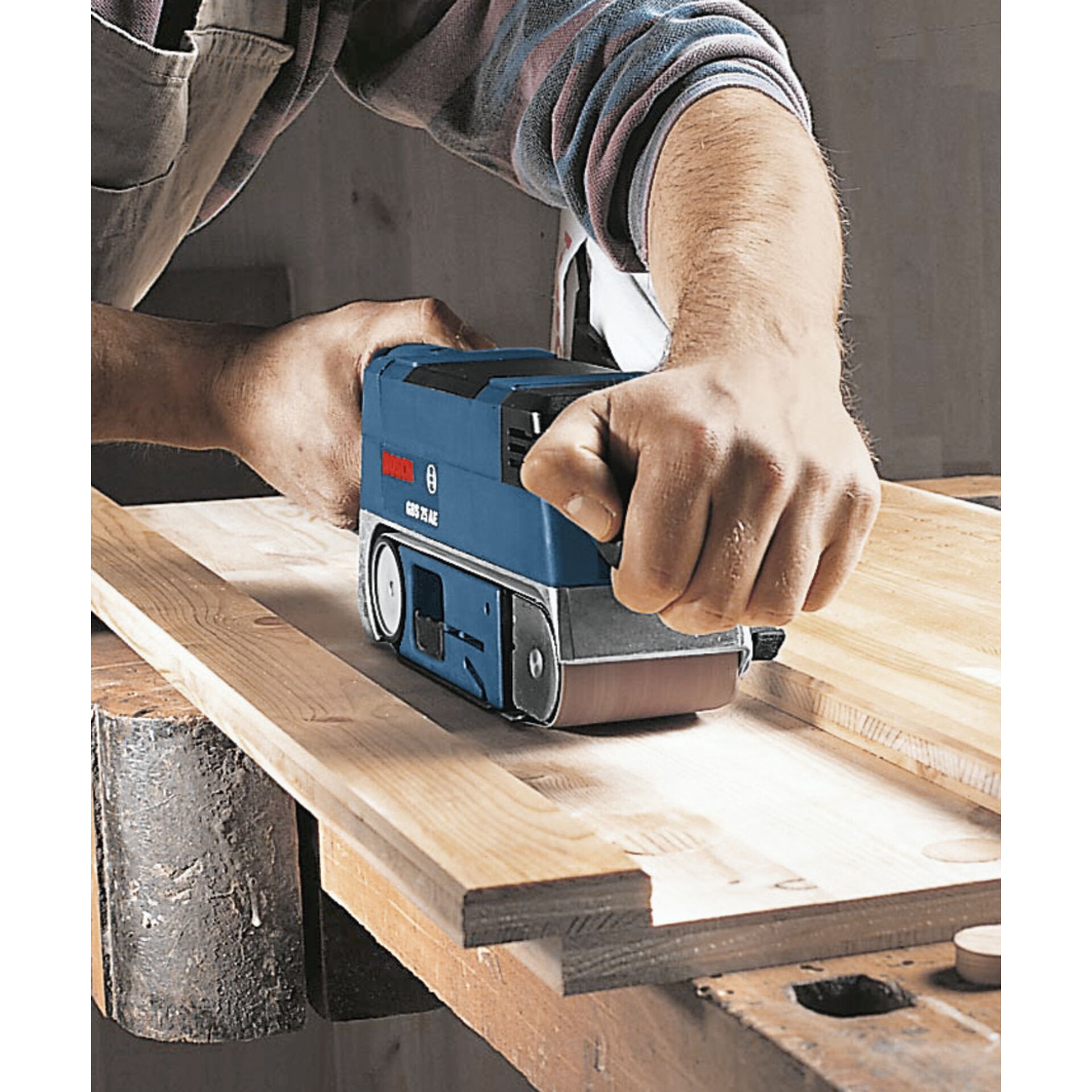 Person, Holzbearbeitung