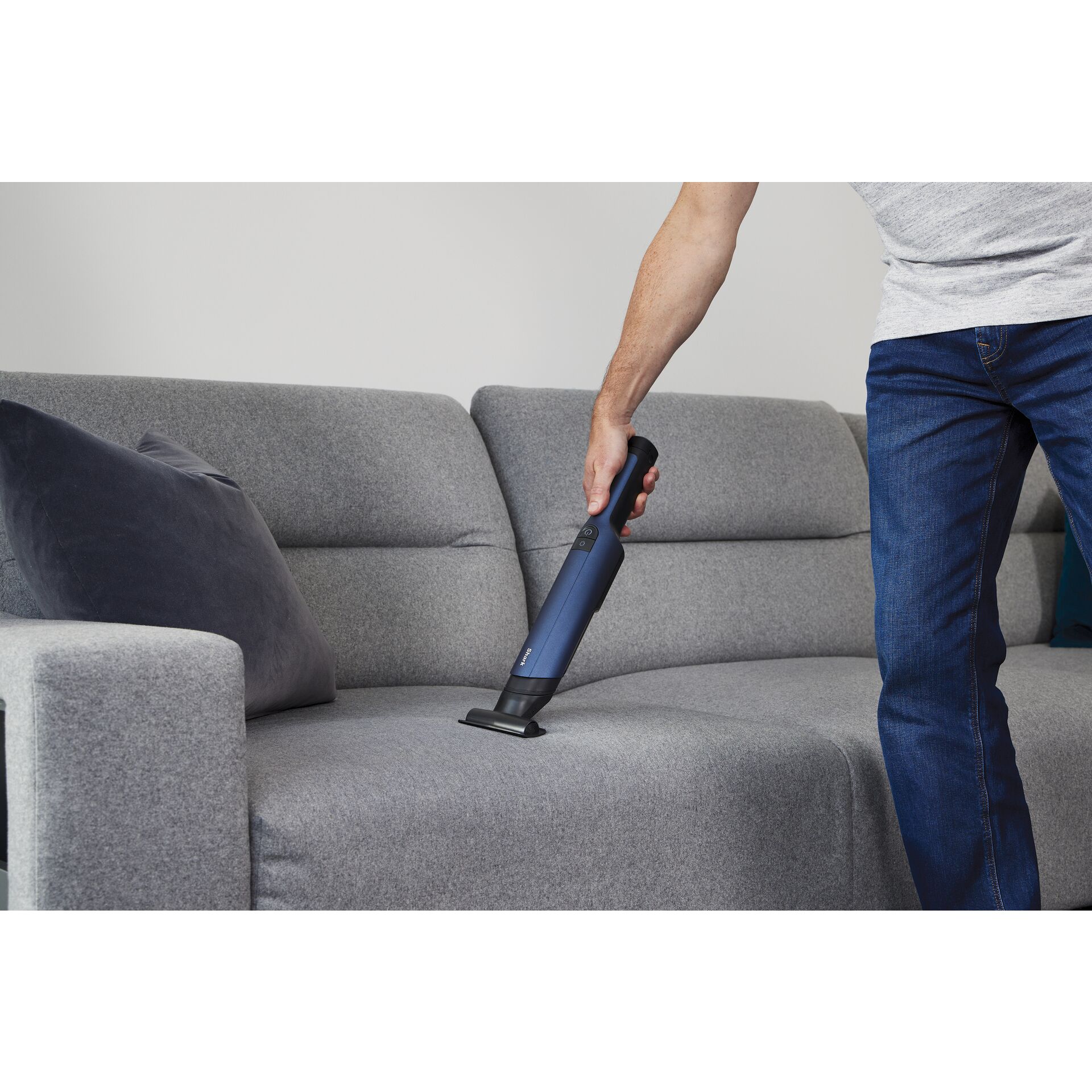 Couch, Hosen, Kissen, Dekoration für Zuhause, Rasiermesser