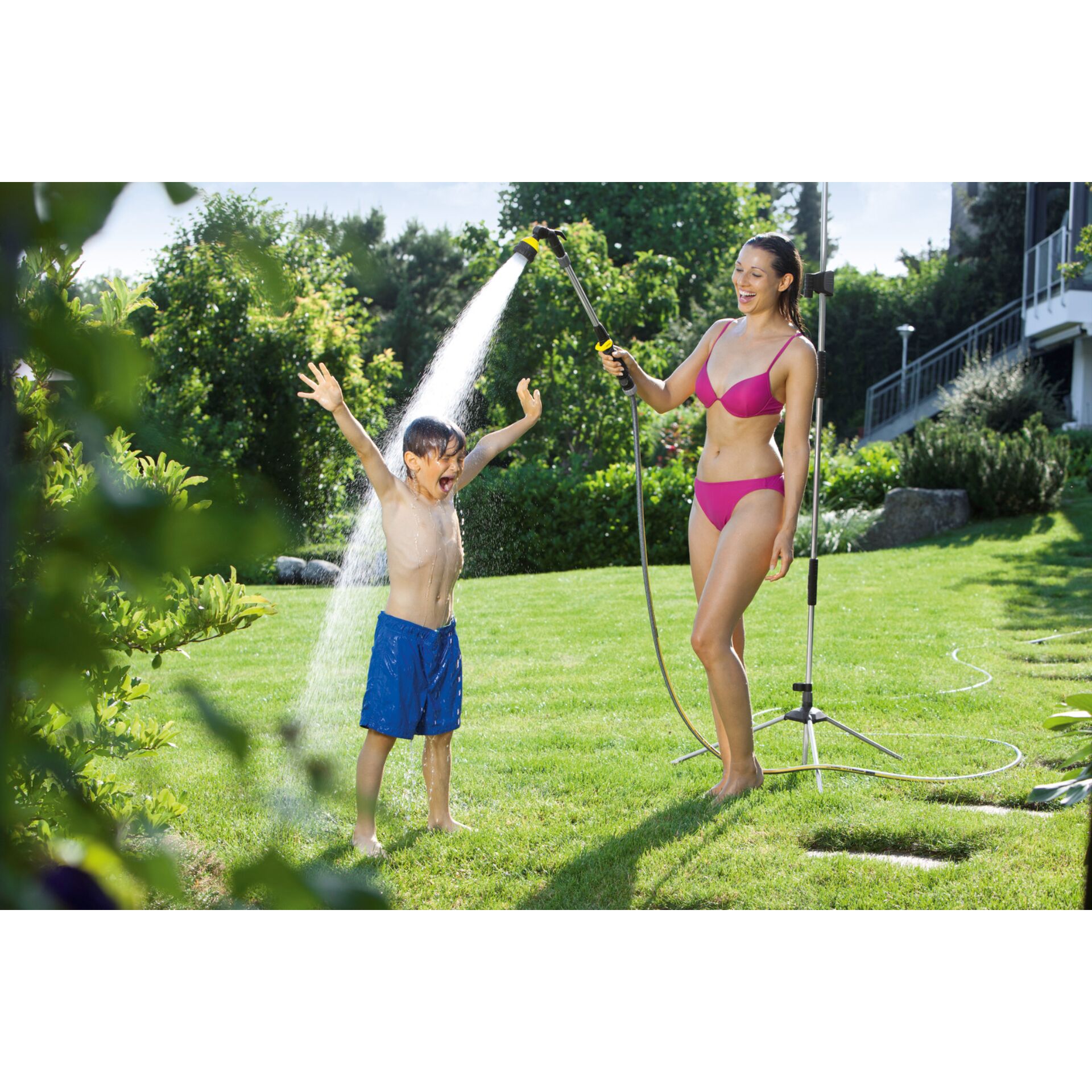 Gras, Drinnen, Erwachsener, Person, Frau, Gras, Drinnen, Erwachsener, Person, Frau