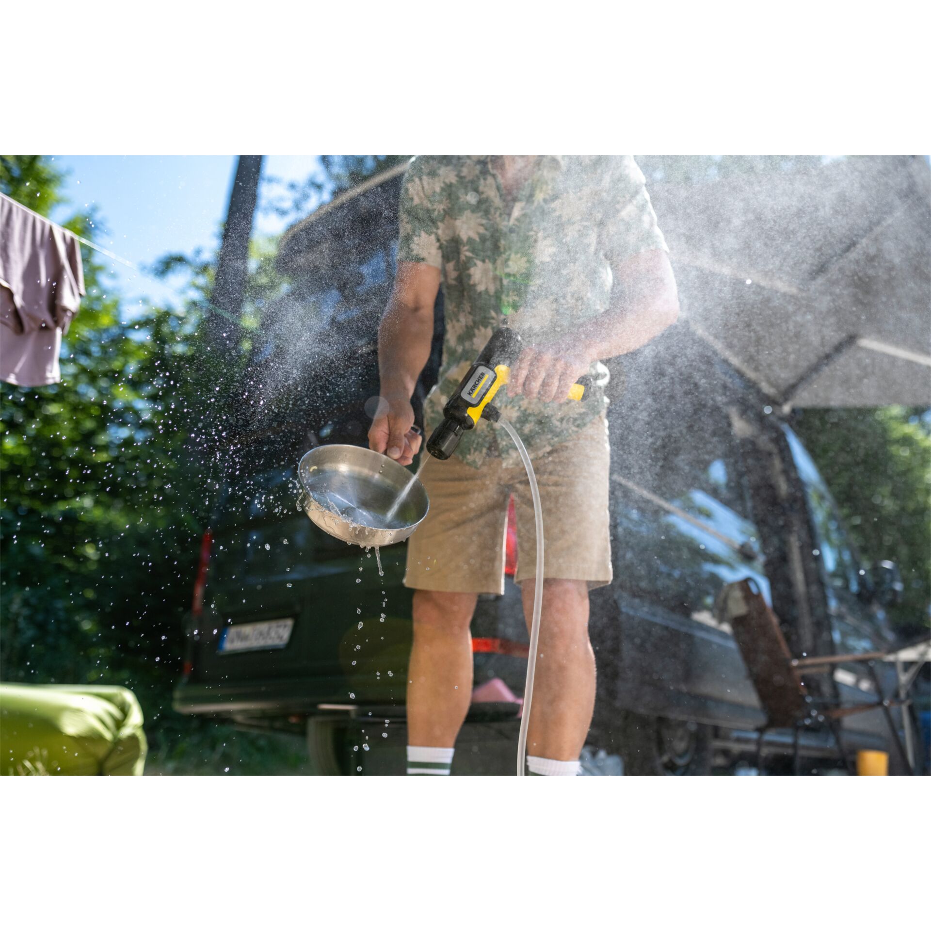 gartenschlauch, wassersprüher, spritzgerät, handbrause, armbrust?