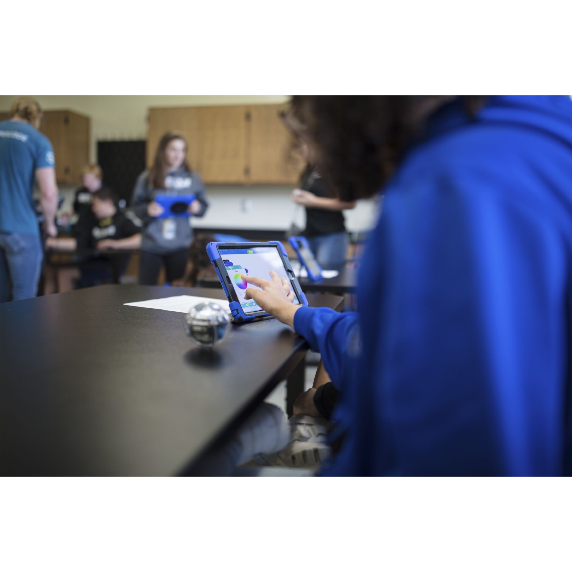 Tabelle, Person, Schuh, Computer, Schreibtisch