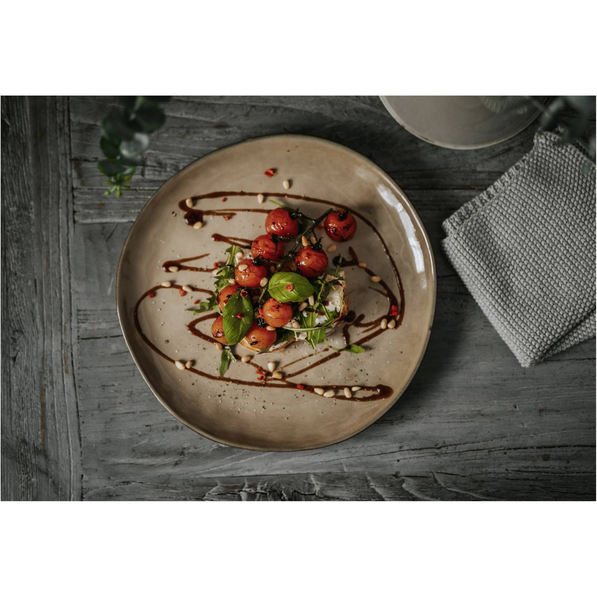 Essen, Präsentation des Essens, Teller