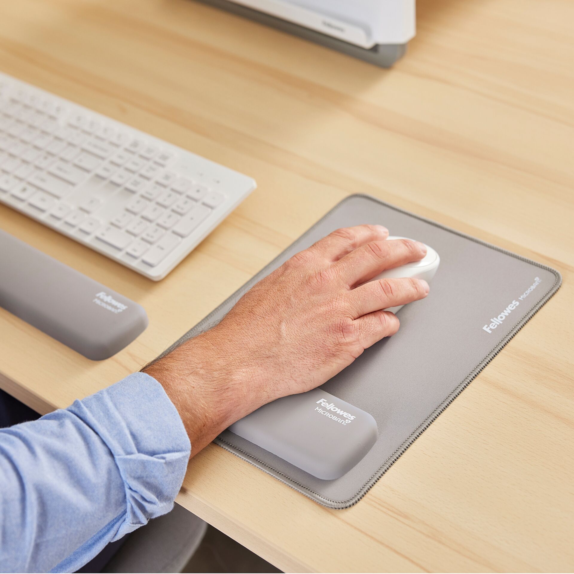 Laptop, Computer-Tastatur, Erwachsener, Mann, Person