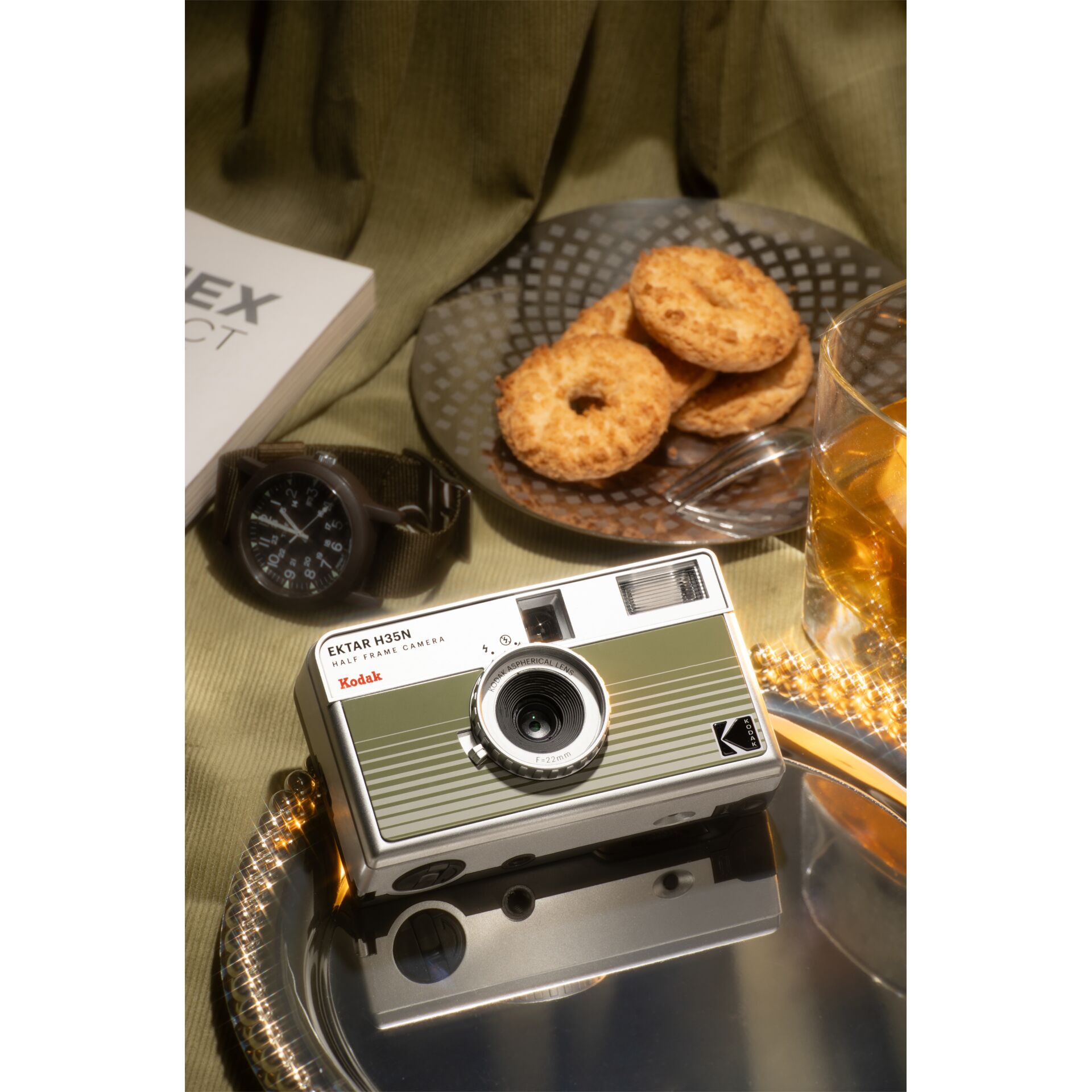 Armbanduhr, Kamera, Elektronik, Brot, Essen