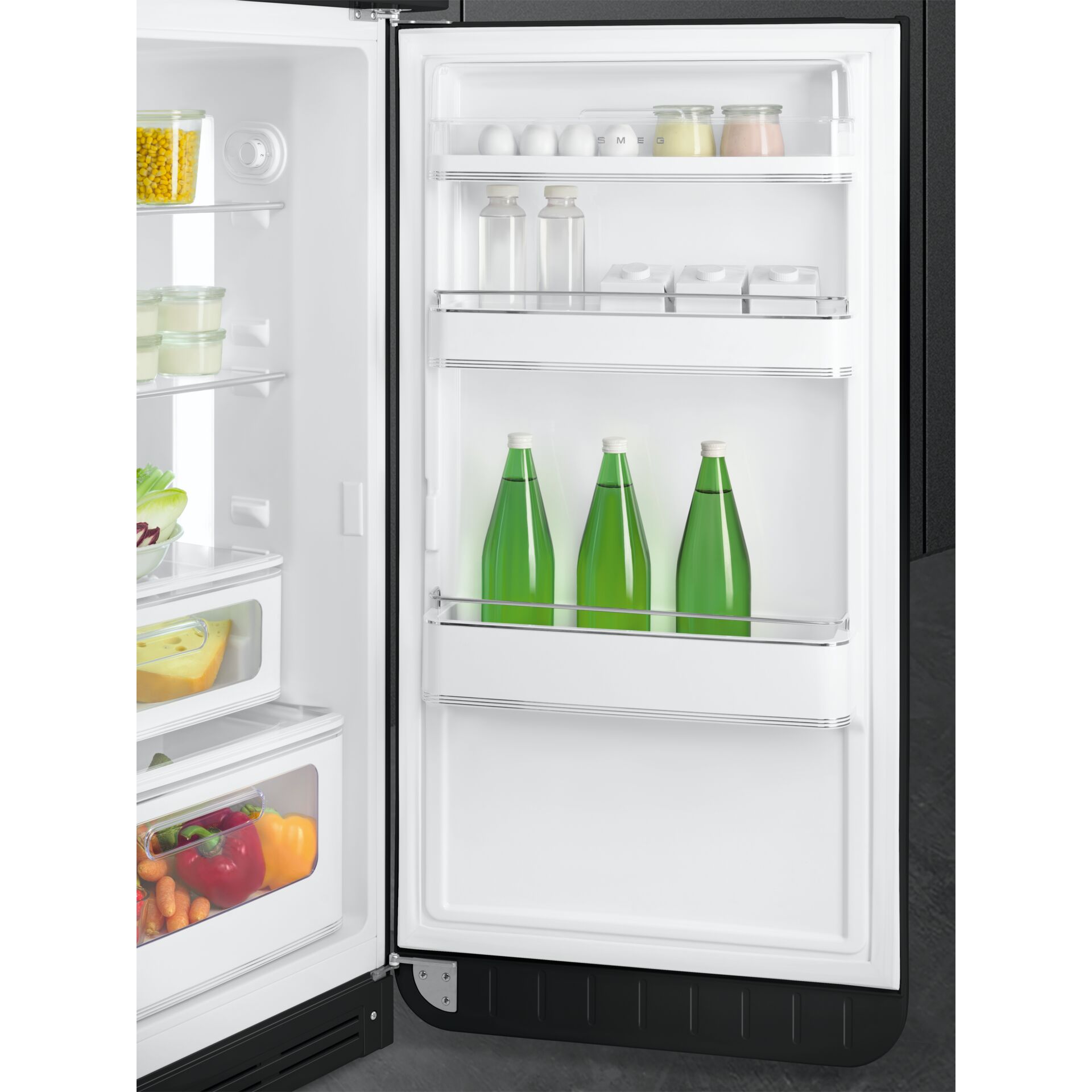 Kühlschrank, Frischeabteil, Glasflaschen, Flaschen, Lebensmittel, Frische