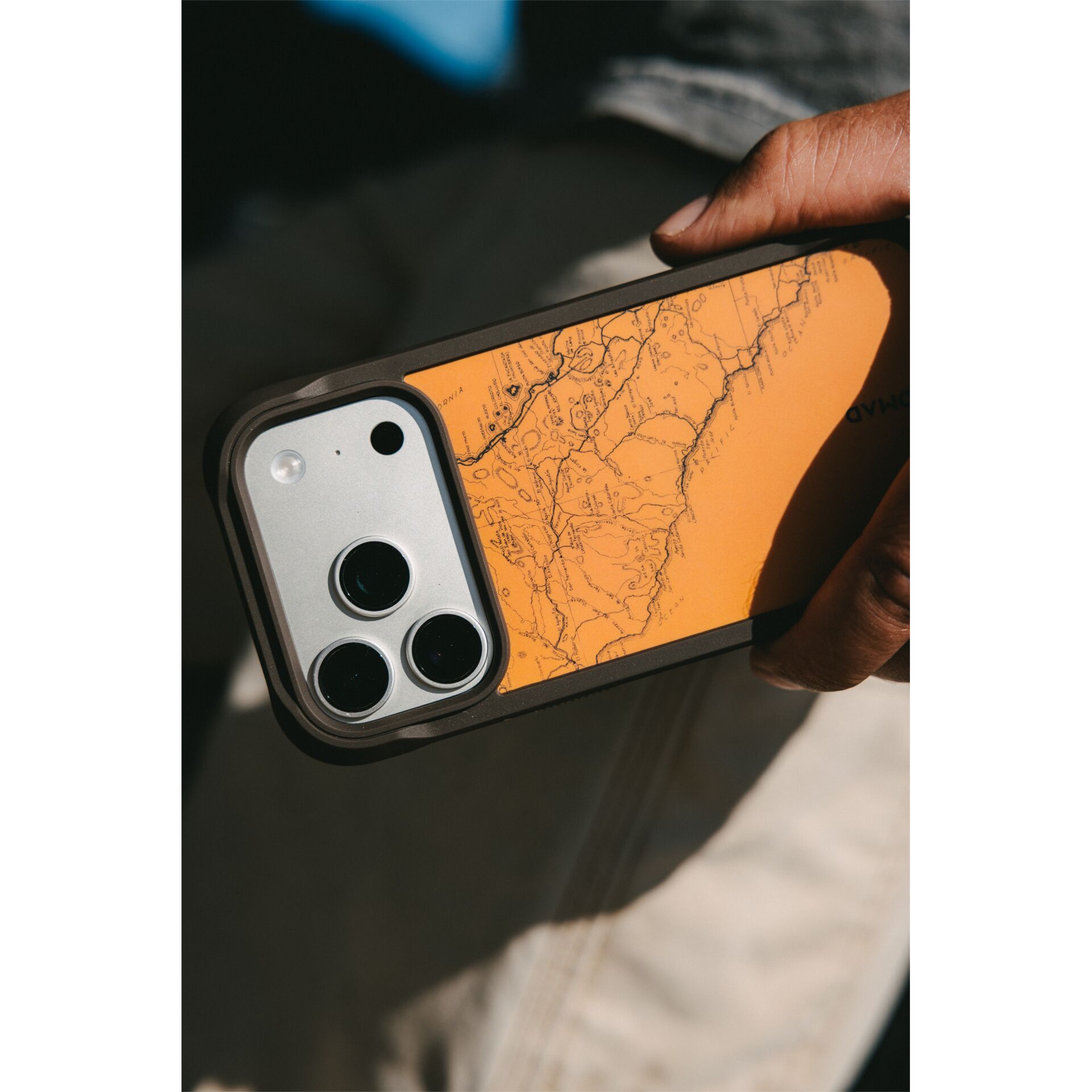smartphone, hülle, orange karte, dreifach kamera, schutzhülle