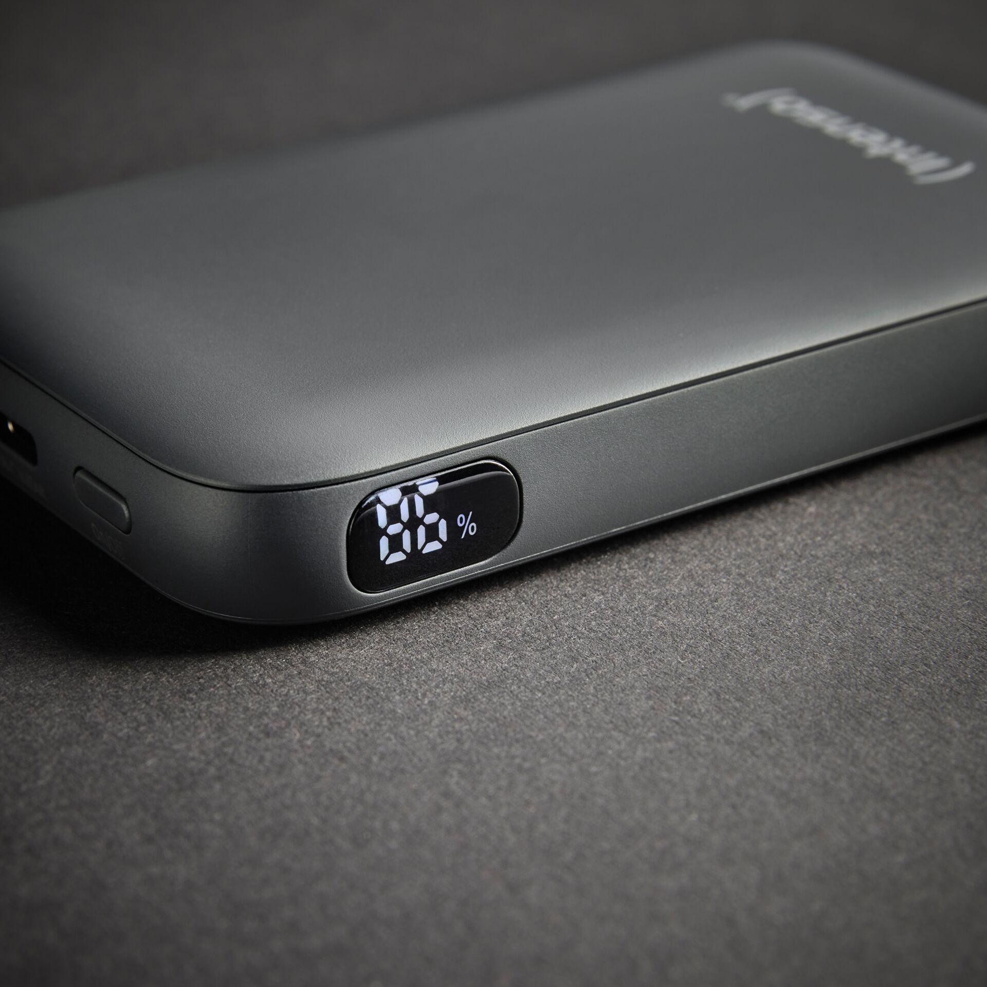  USB-C, Power bank, 10000 mAh, digital display, slim design