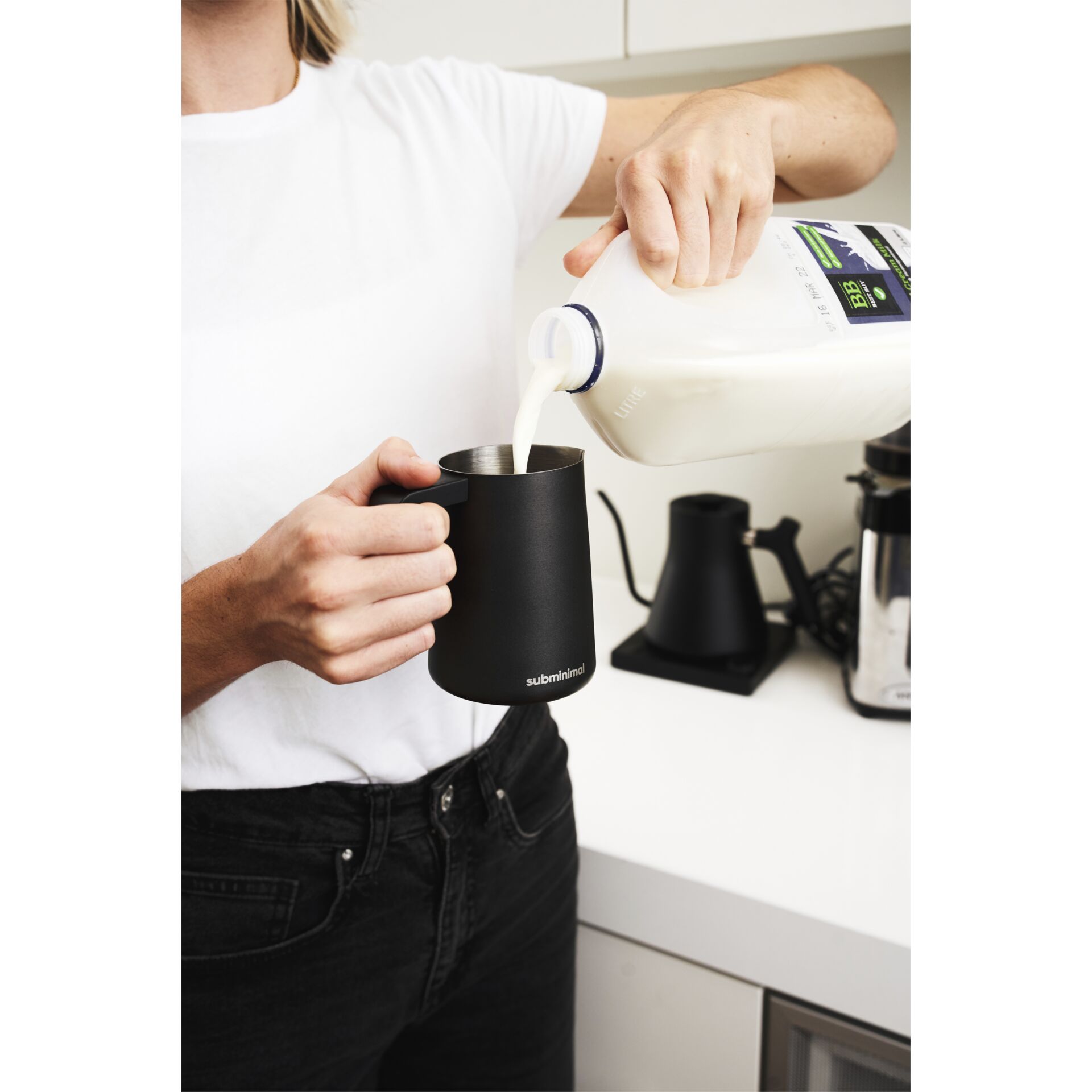 Essen, Essen einschenken, Tasse, Getränk, Milch