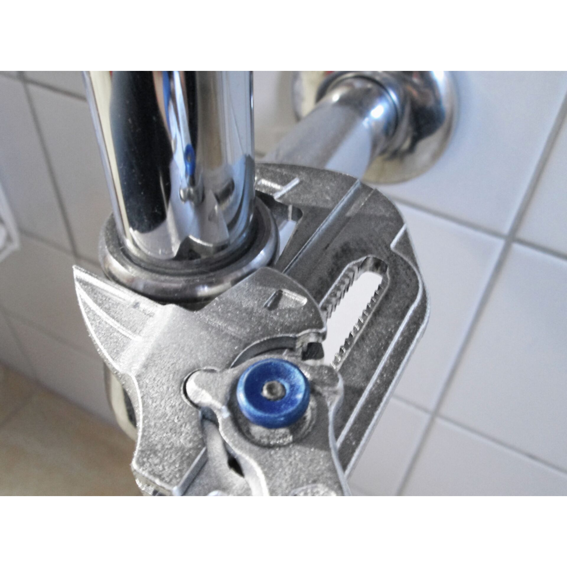 Sinken, Waschbeckenhahn