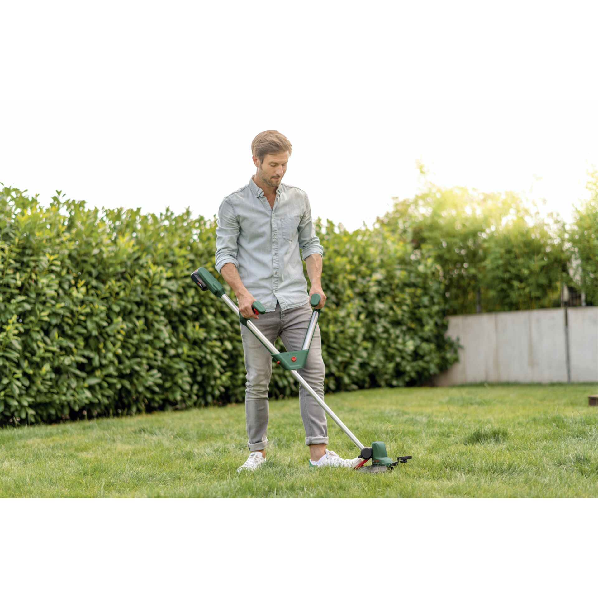 Gras, Rasen, Gerät, Person, E-Scooter