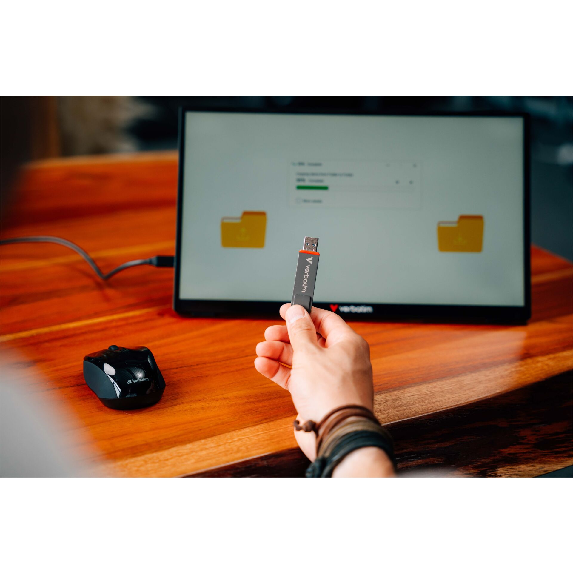 Innenarchitektur, Pc, Computerausrüstung, Computer-Tastatur, Bildschirm