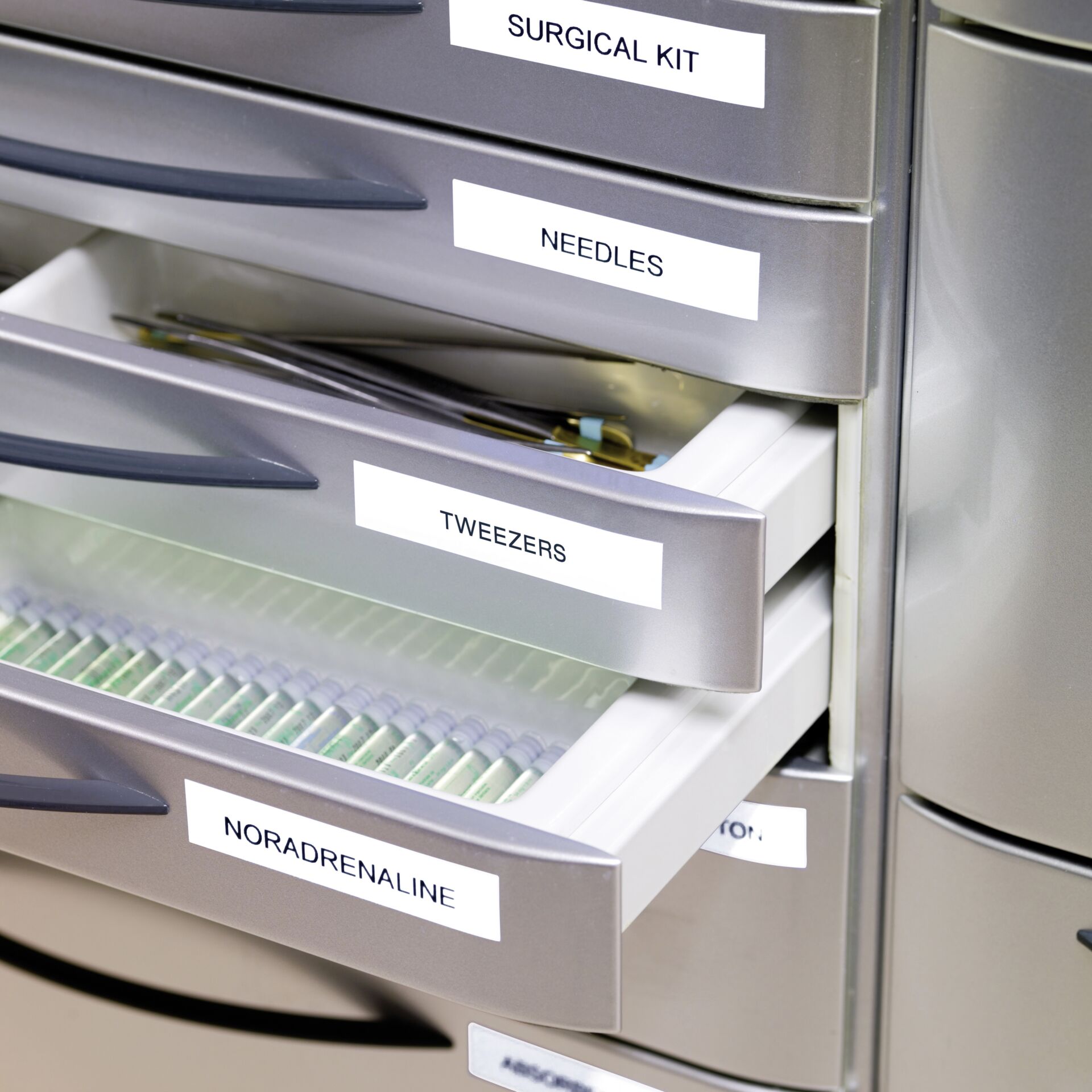 Schublade, Mobiliar, Gerät, Elektrisches Gerät, Kühlschrank