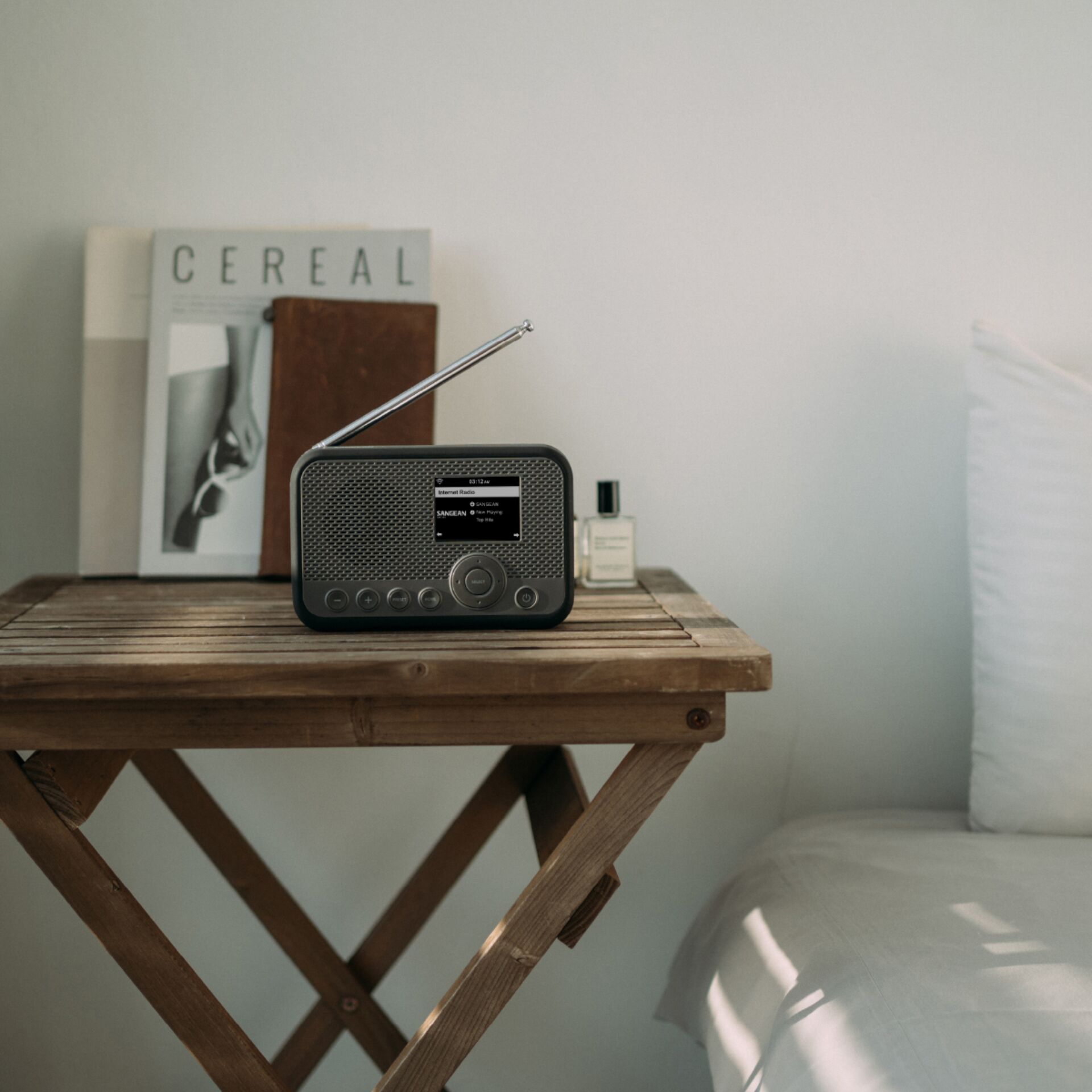 Moebel, Tabelle, Elektronik