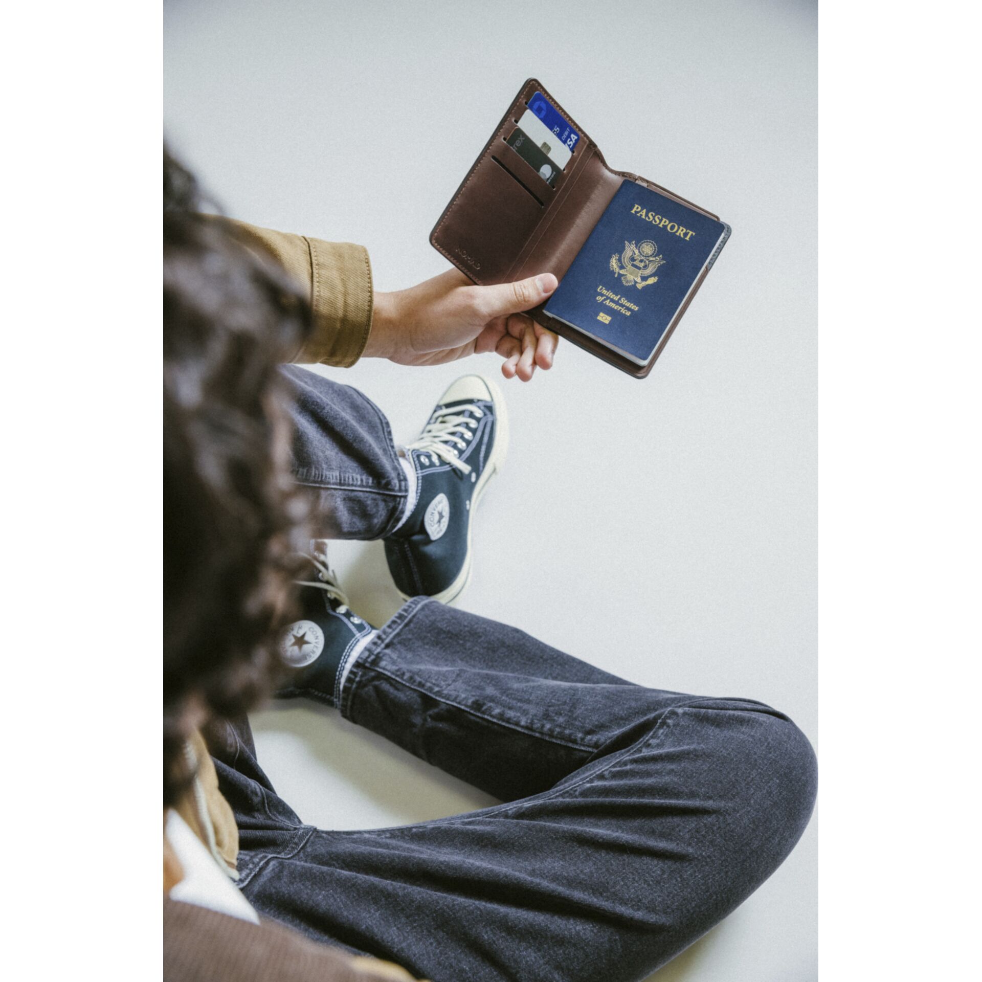 Bekleidung, Hosen, Text, Person, Geldbörse