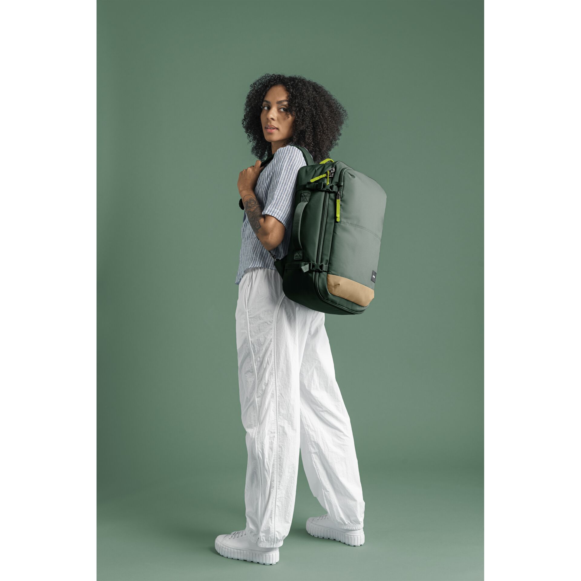 Tasche, Person, Stehend