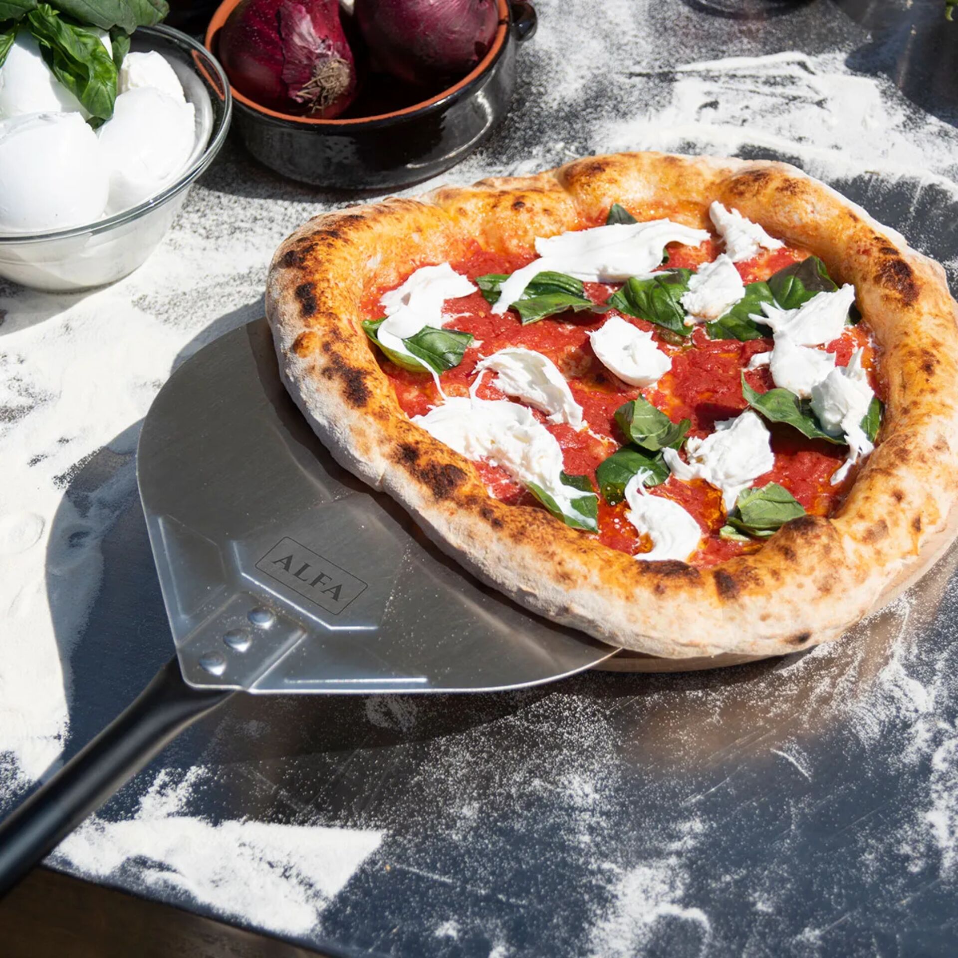 Pizza, Margherita, Neapolitan, Pizza mit Mozzarella, Pizzateig