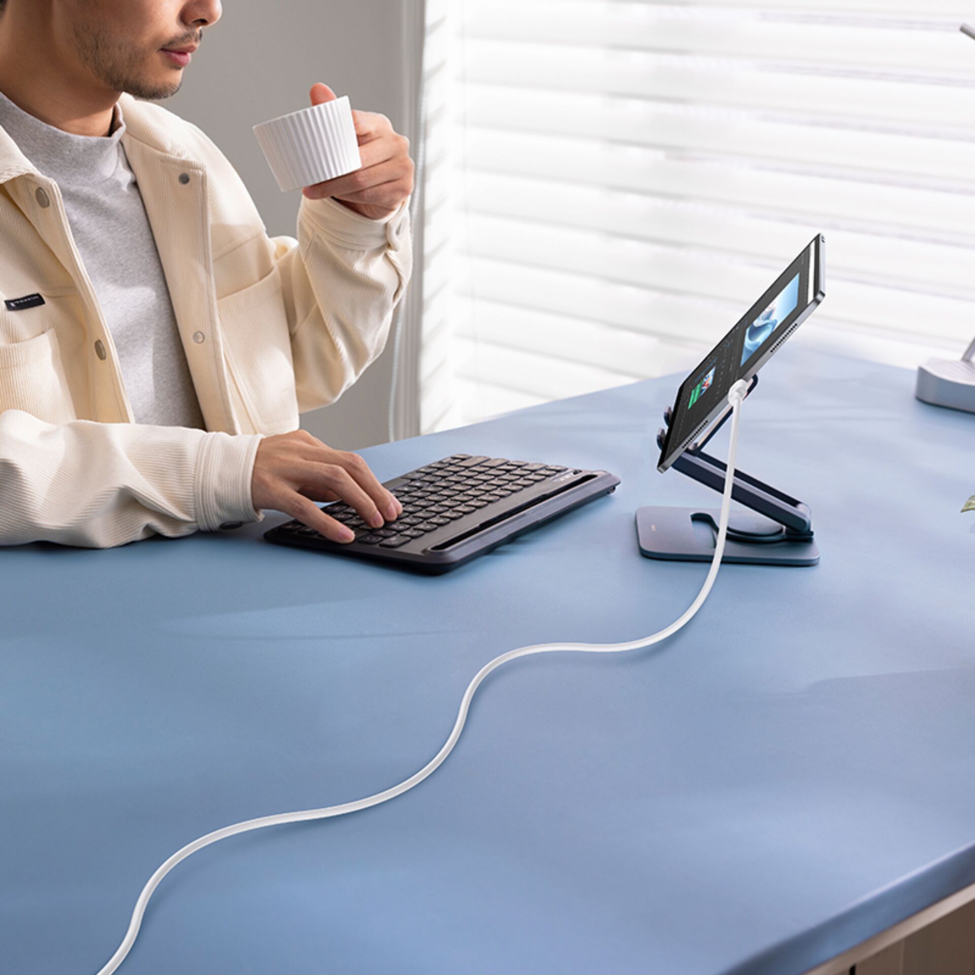 Moebel, Tabelle, Schreibtisch, Computer-Tastatur, Tasse