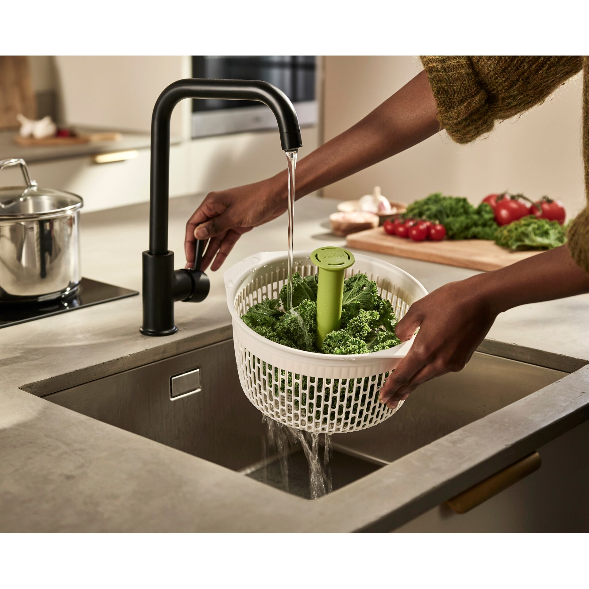 Sinken, Waschbeckenhahn