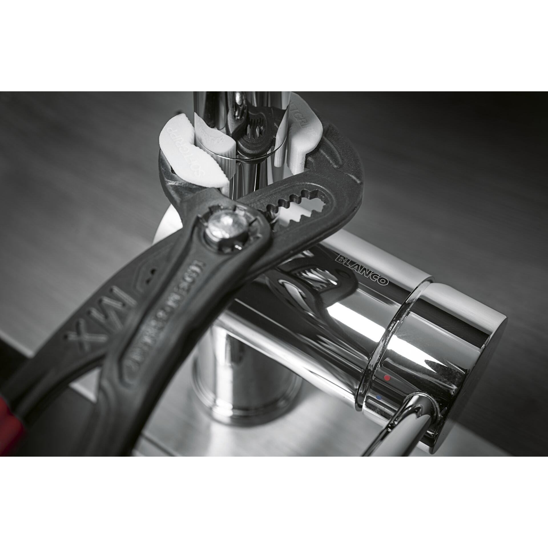 Sinken, Waschbeckenhahn