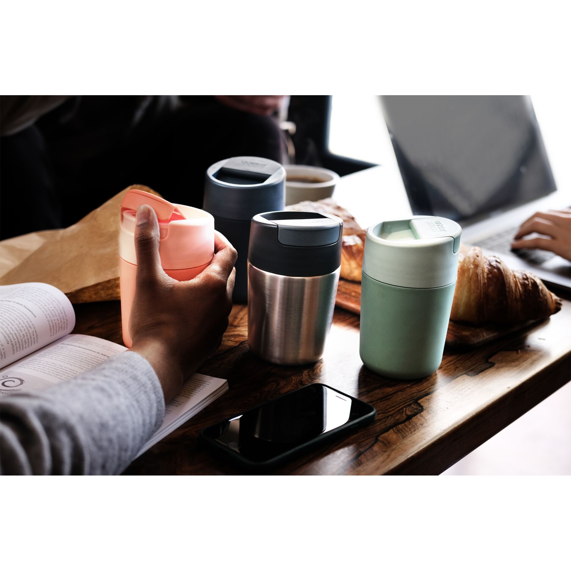 Pokal, Mobiliar, Tabelle, Handy, Photographie