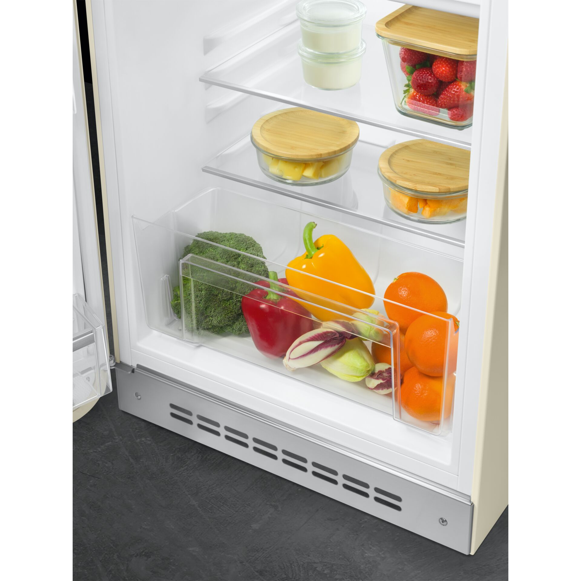obst, gemüse, frisches lebensmittelfach, glasbehälter, kühlfach