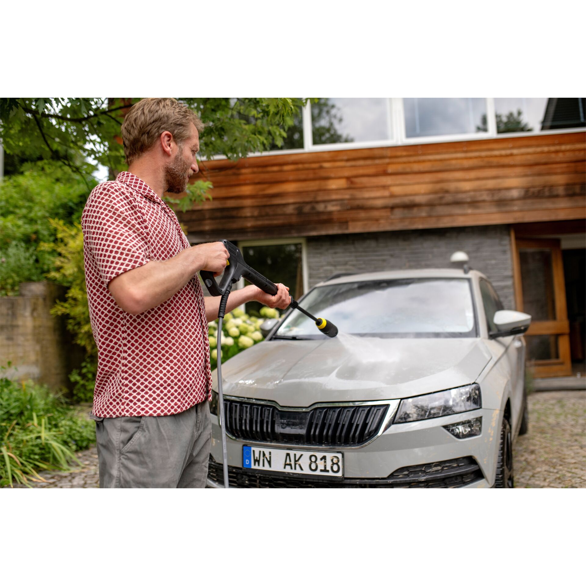 Erwachsener, Männlich, Mann, Person, Autowaschanlage