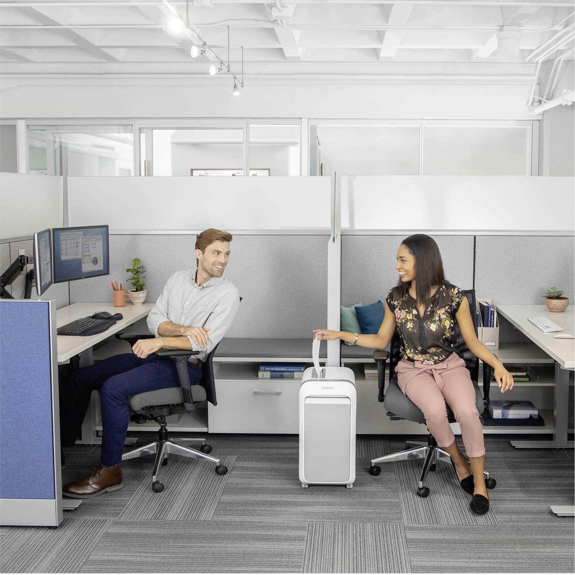 Moebel, Drinnen, Erwachsener, Person, Frau