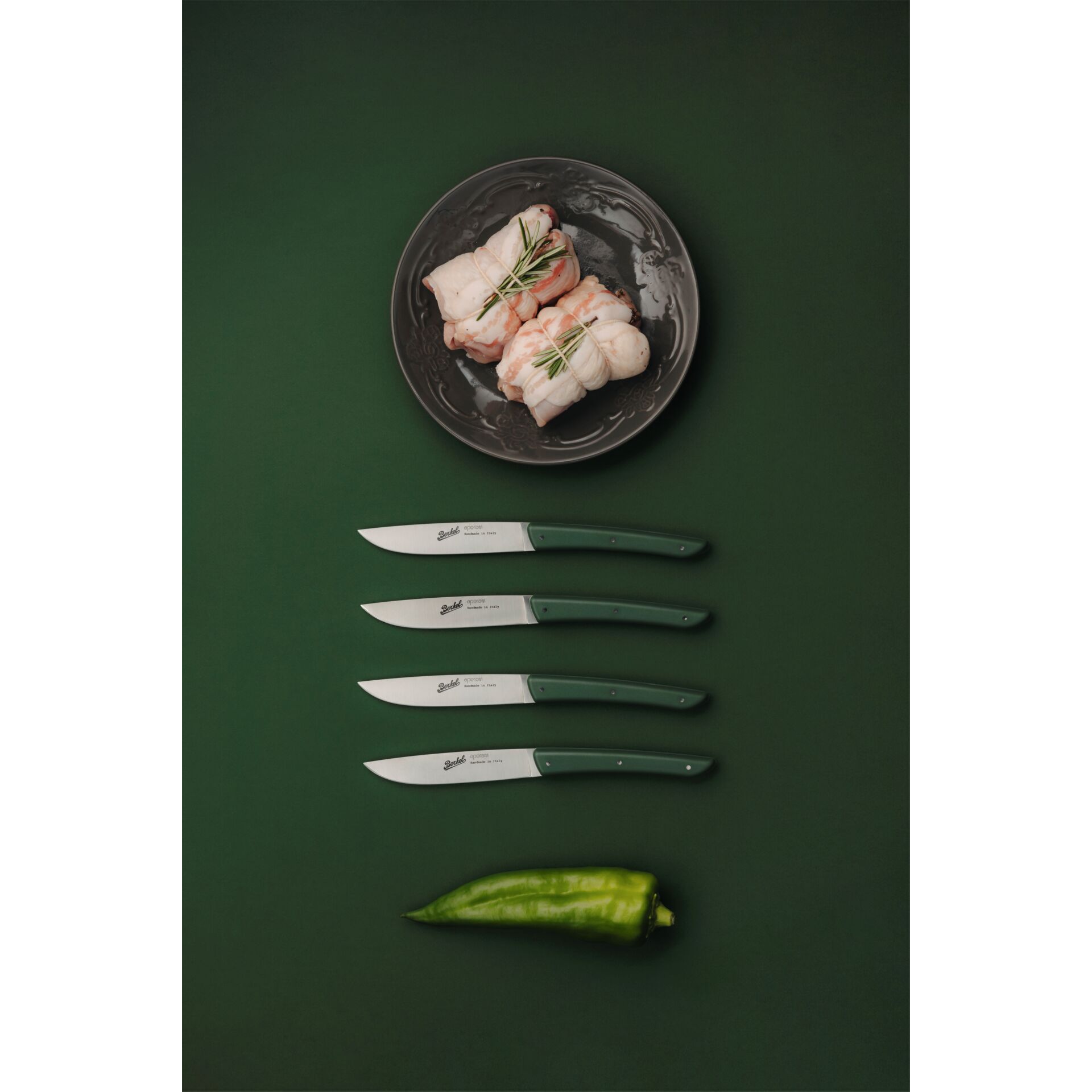 Hähnchenrouladen, Gewürz, Schalenplatte, Küchenmesser, Frisch
