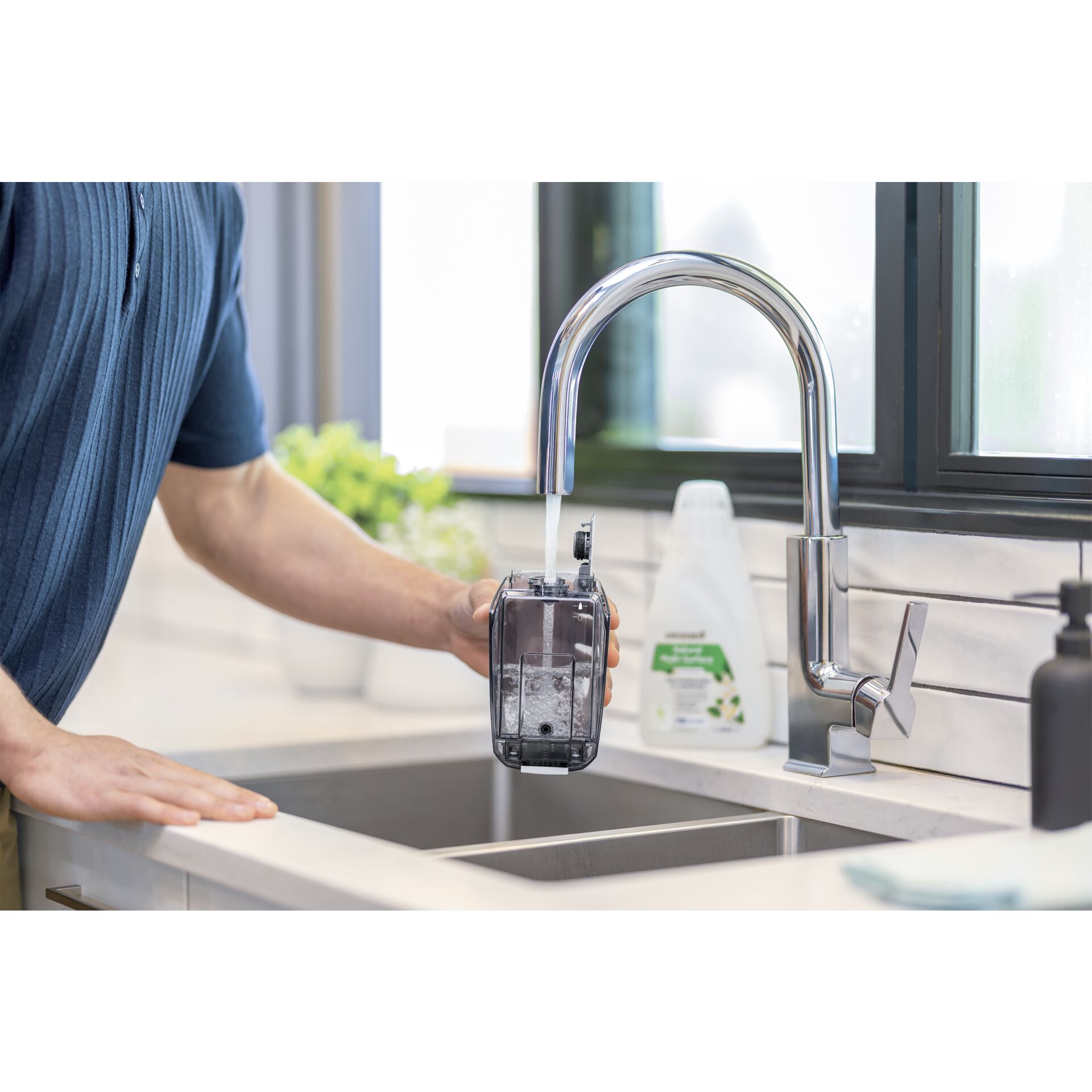 Sinken, Waschbeckenhahn, Körperteil, Hand, Person