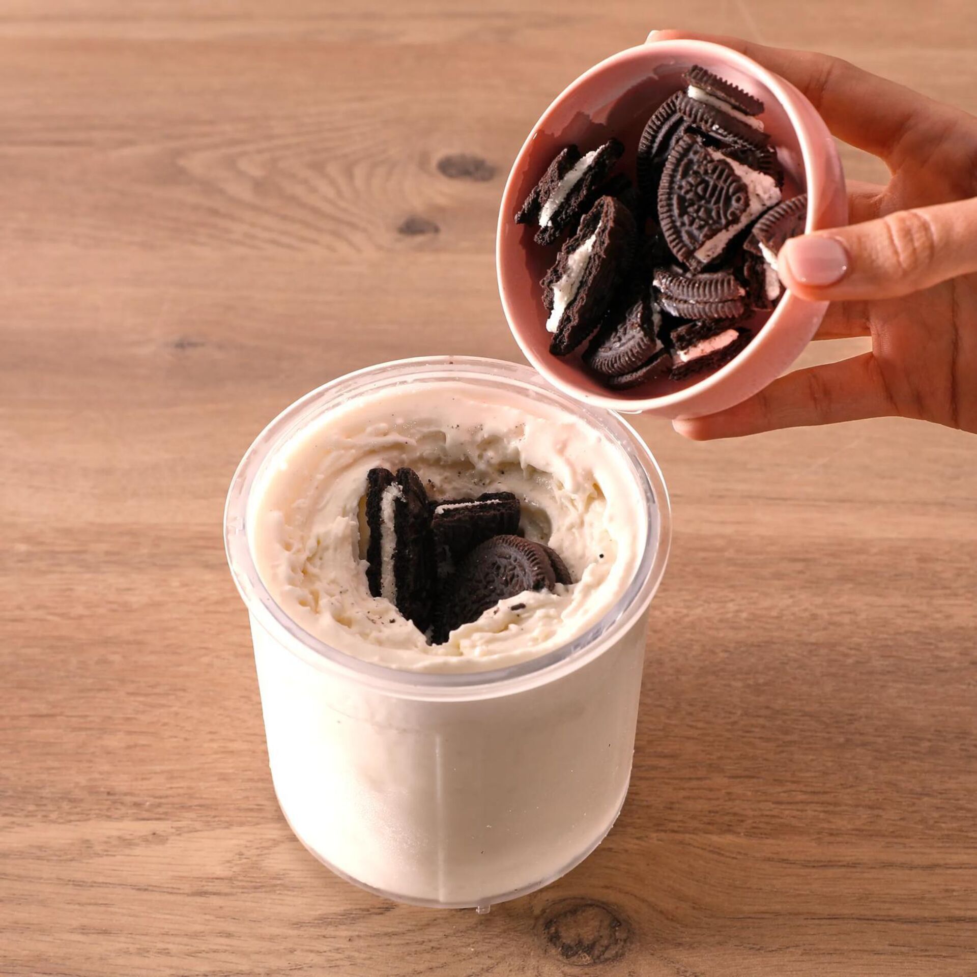 Eiscreme, Vanille, Oreo, Kekskrümel, Becher