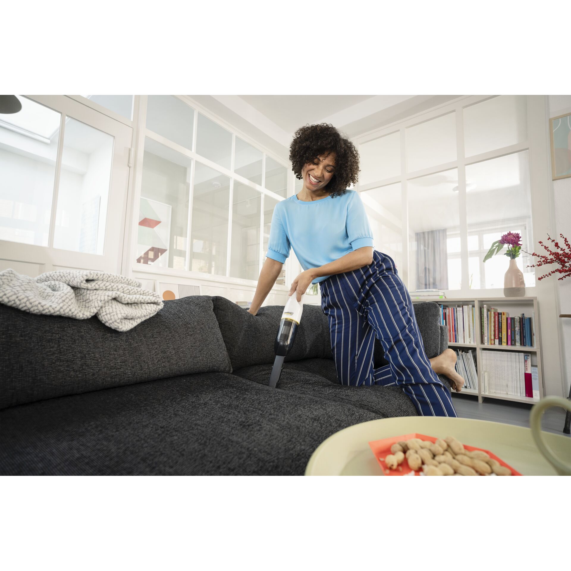 Drinnen, Innenarchitektur, Sitzen, Hosen, Wohnzimmer