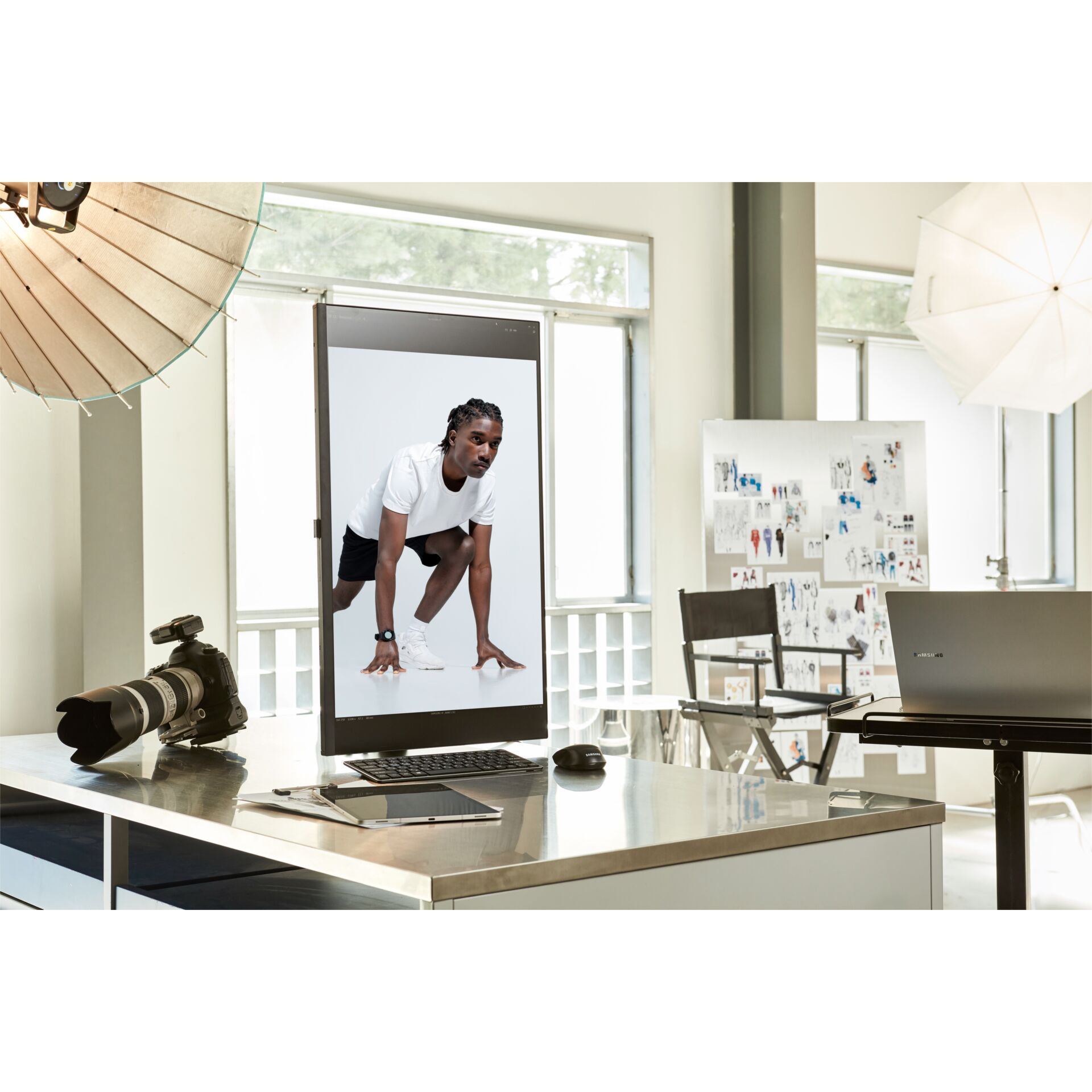 Tabelle, Schreibtisch, Computer-Tastatur, Bildschirm, Innenarchitektur