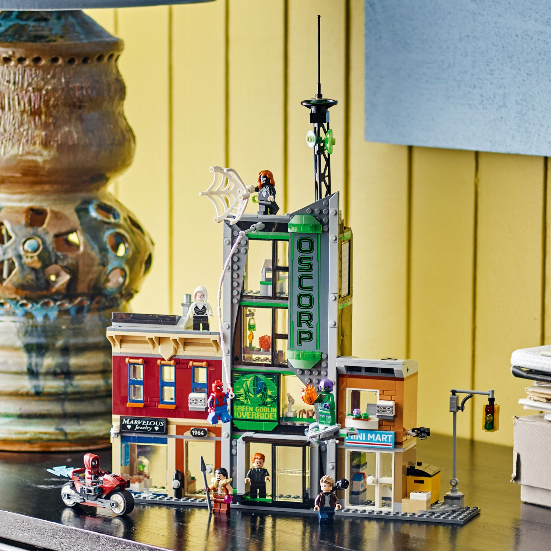 Spielzeug, Lego-Set, Person, Maschine, Rad