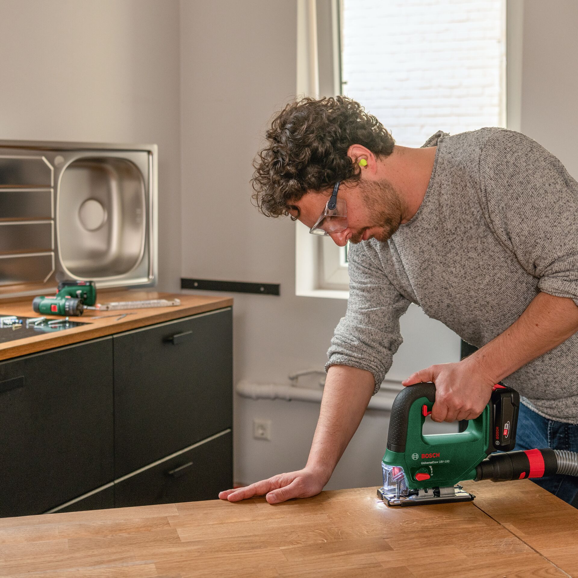 Gerät, Elektrische Bohrmaschine, Werkzeug