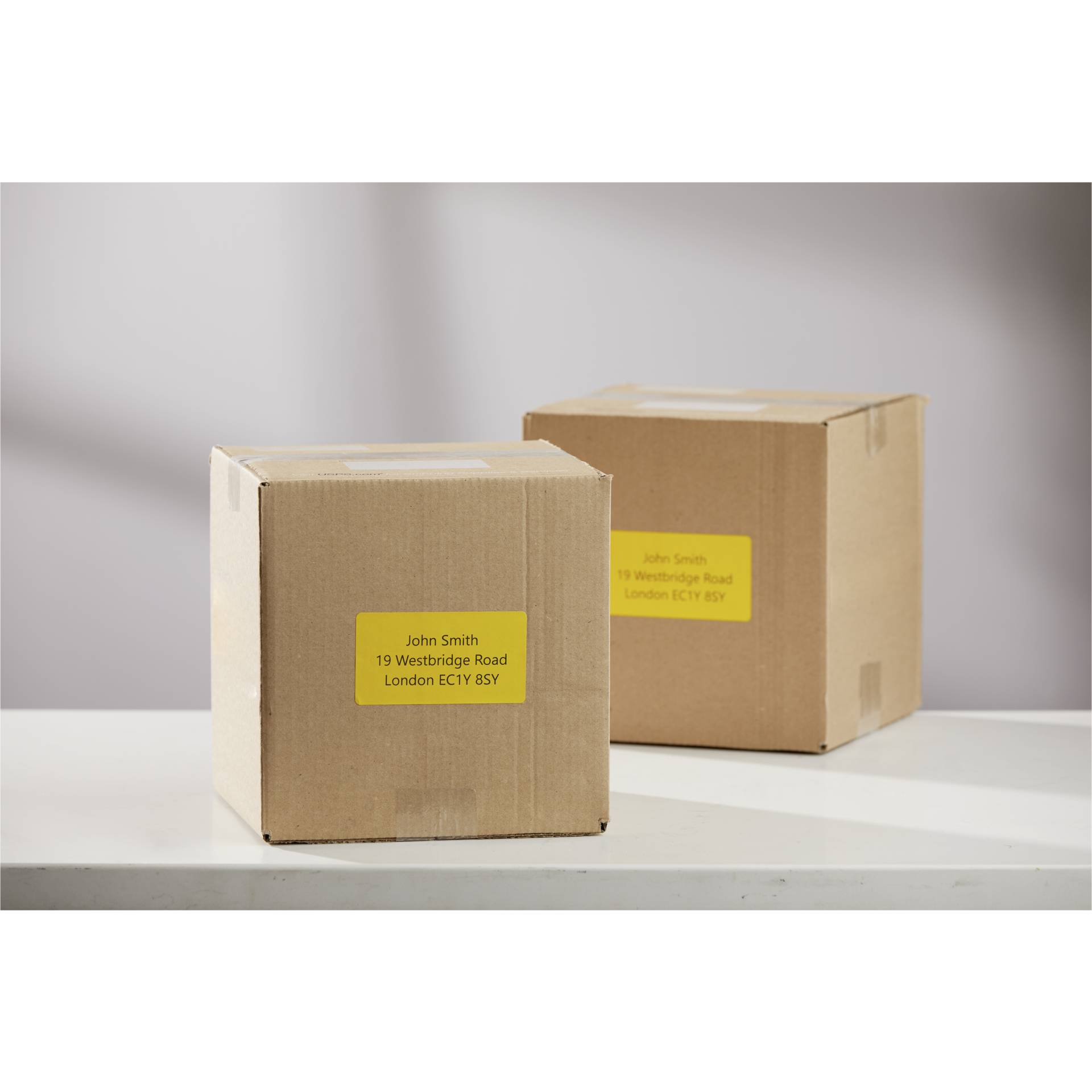 Kiste, Karton, Lieferung des Pakets, Person