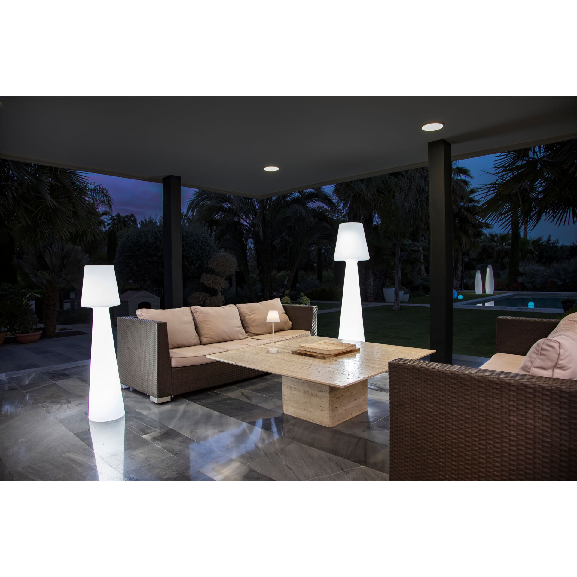 Kaffeetisch, Tabelle, Couch, Innenarchitektur, Lampe