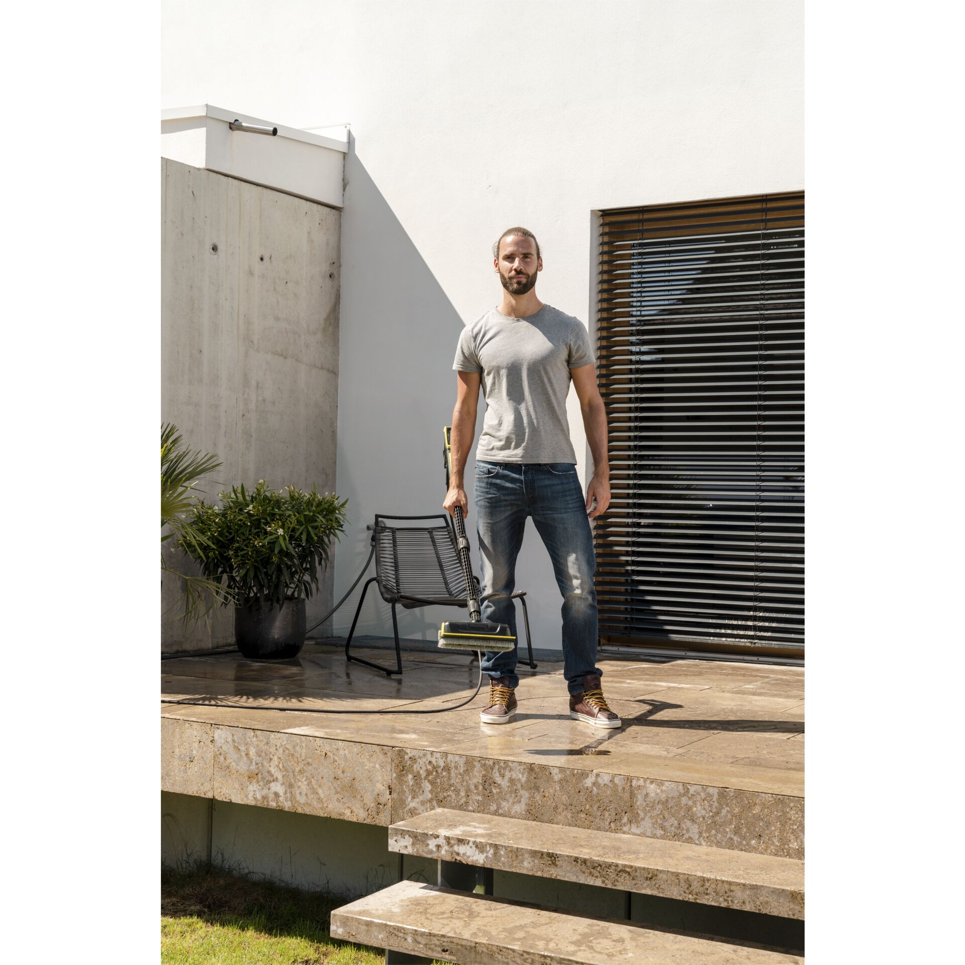 Hosen, Jeans, Schuh, Person, Pflanze